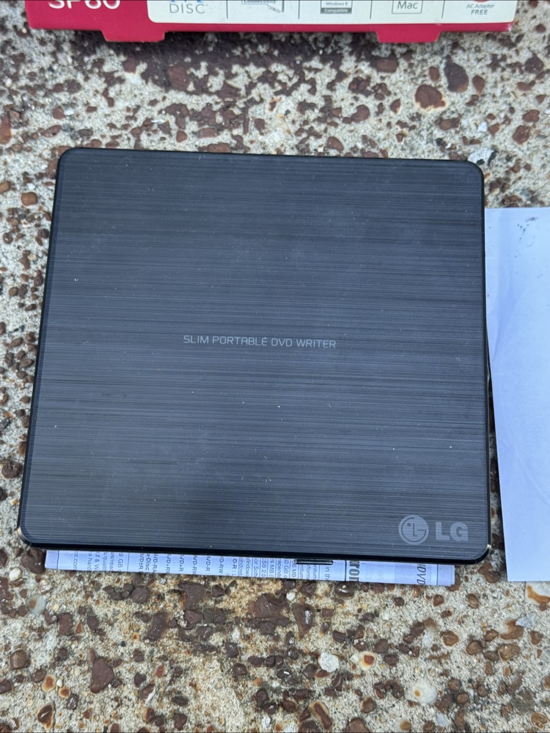 LG Slim Portable DVD Writer SP60NB5 - photo 2