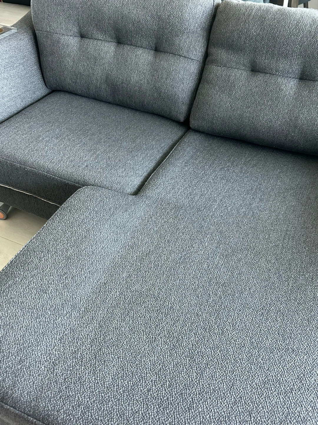 Sirine Interchangeable L-Shaped Sofa in Good Condition - photo 3