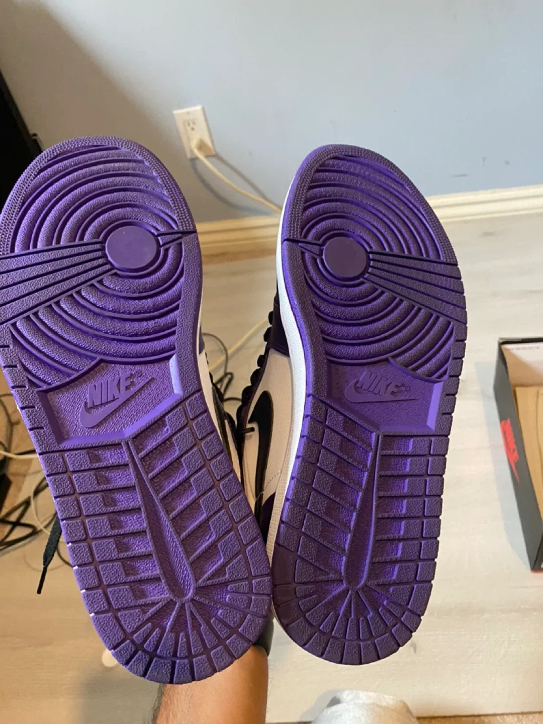 Air Jordan 1 Court Purple 2.0 - Size 11 image indicator(3)