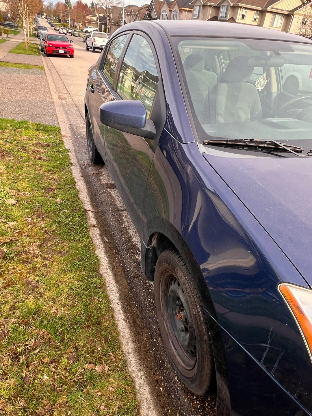 Nissan Sentra - Blue Sedan - photo 2
