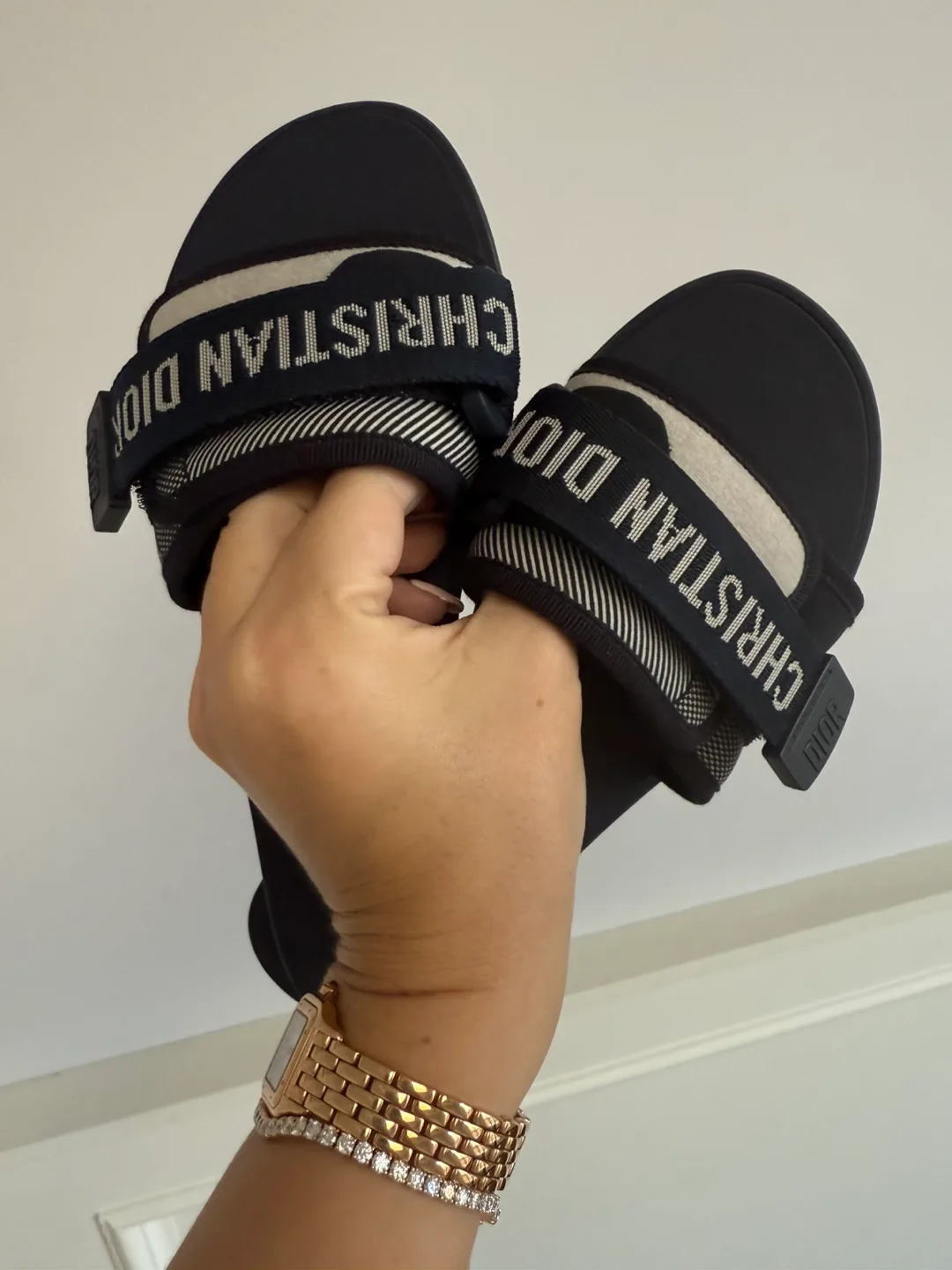 Authentic Dior slides excellent condition size 35 image indicator(2)