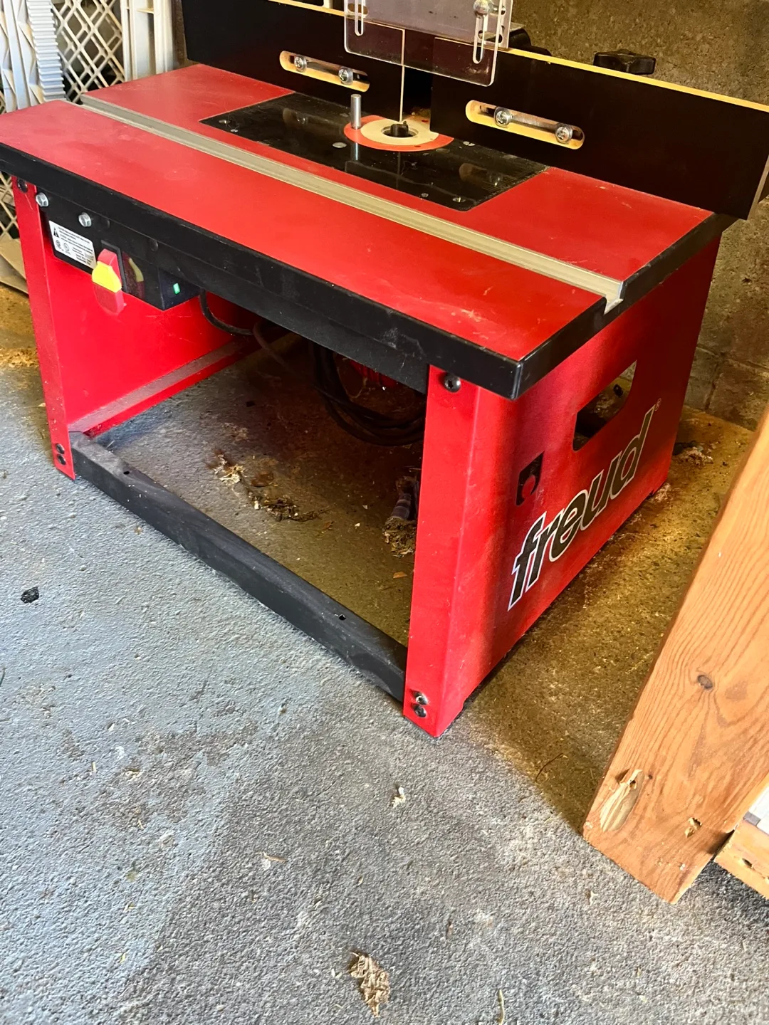 Freud Router Table image indicator(2)
