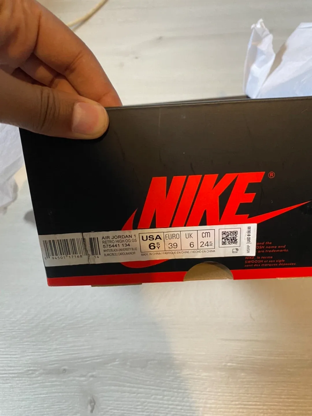 Nike Air Jordan 1 Retro High UNC Blue - Size 6.5 image indicator(2)