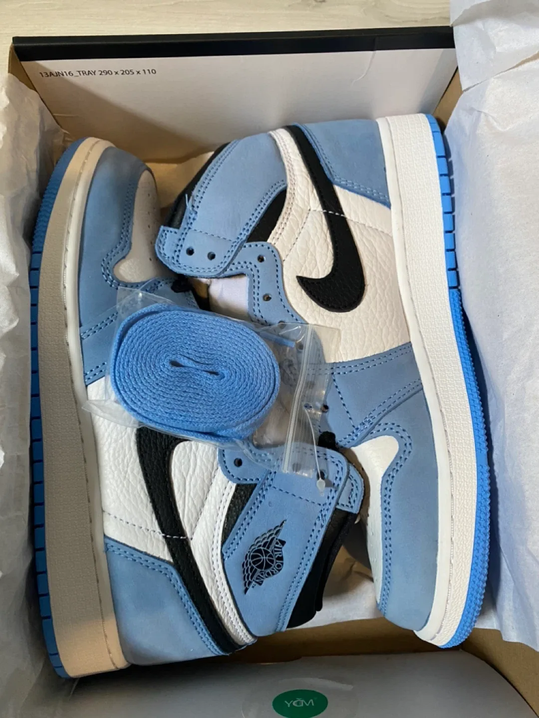 Nike Air Jordan 1 Retro High UNC Blue - Size 6.5 thumbnail