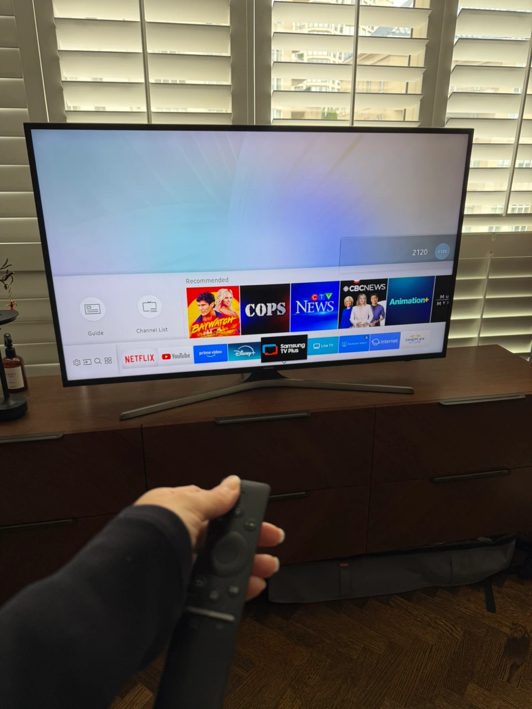 Samsung 50-Inch 4K Ultra HD Smart LED TV - photo 5