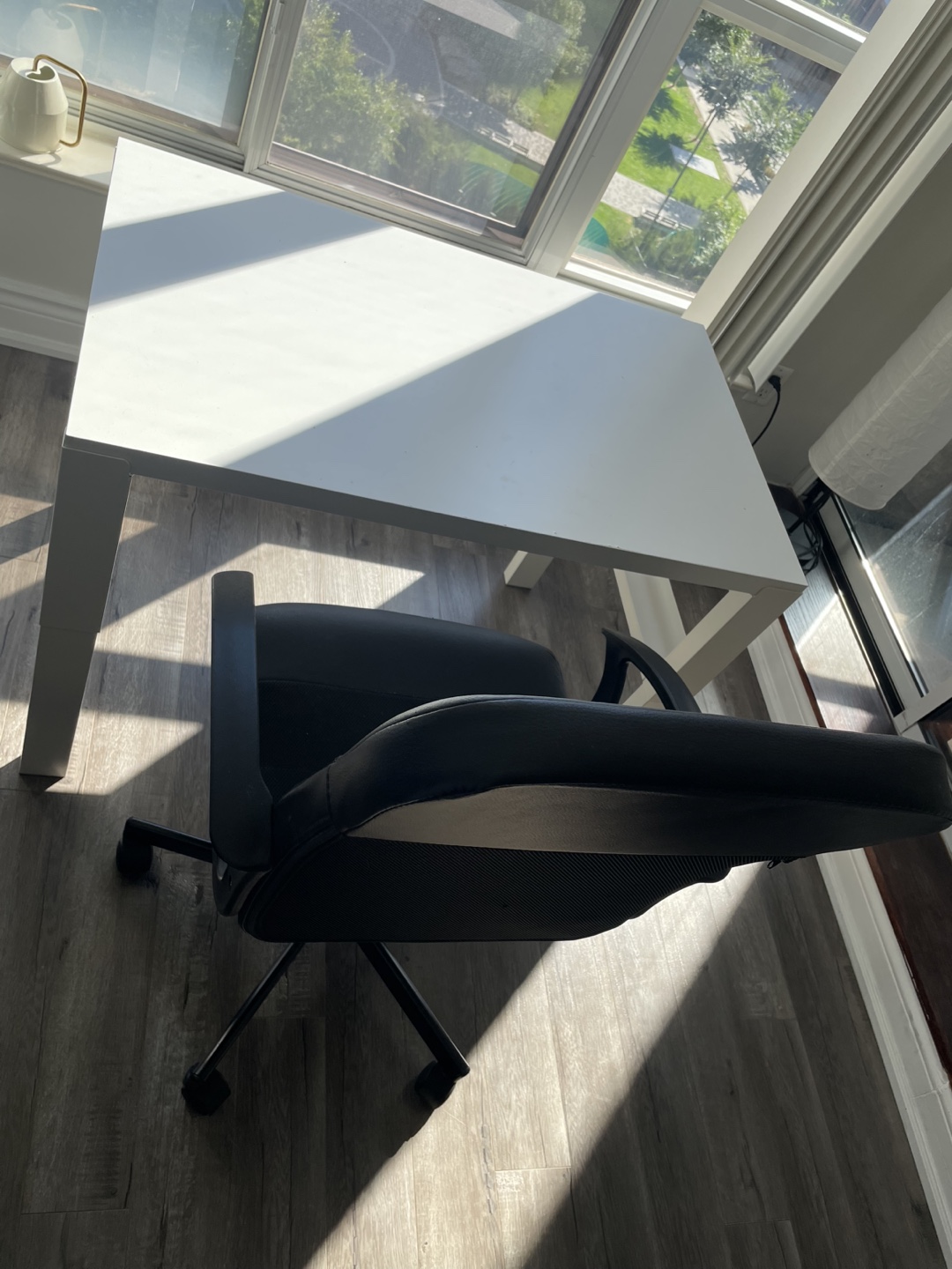 Desk and chair (Ikea Pahl and Renberget) - photo 2