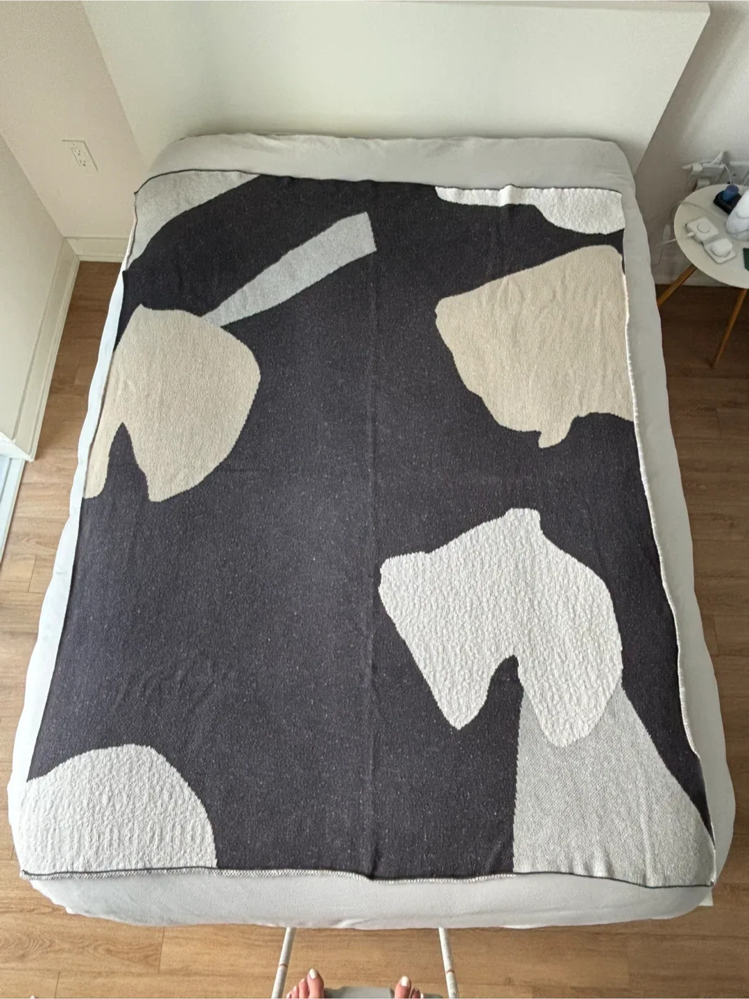 EQ3 Floral Throw heavyweight cotton blanket abstract design thumbnail