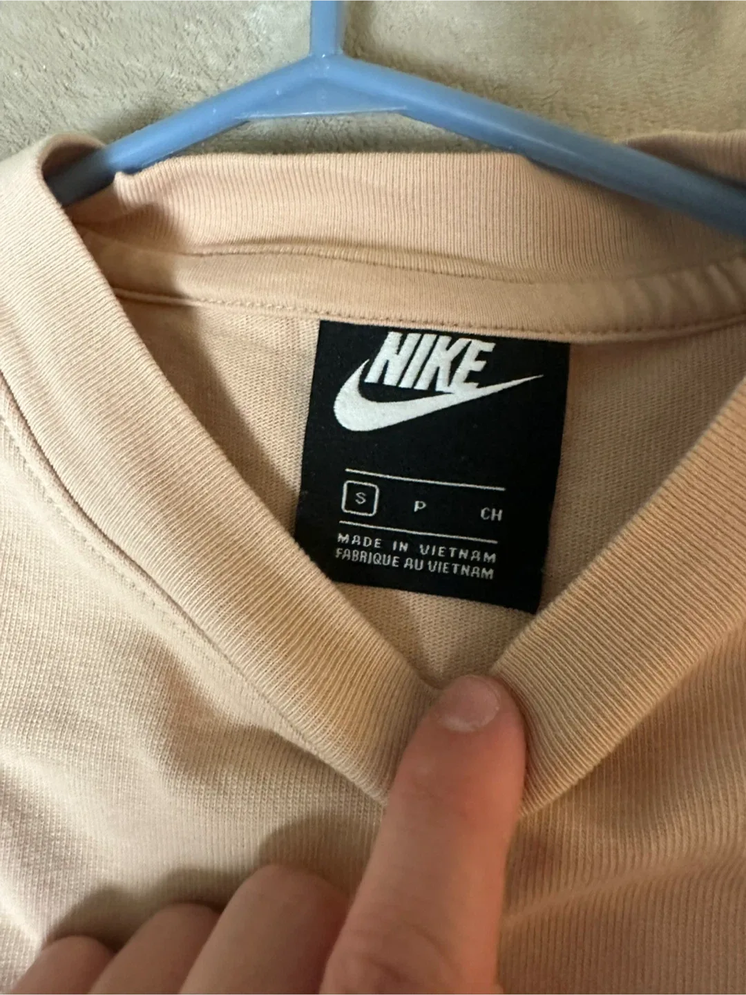 Nike T-shirt - Size Small - Peach image indicator(2)