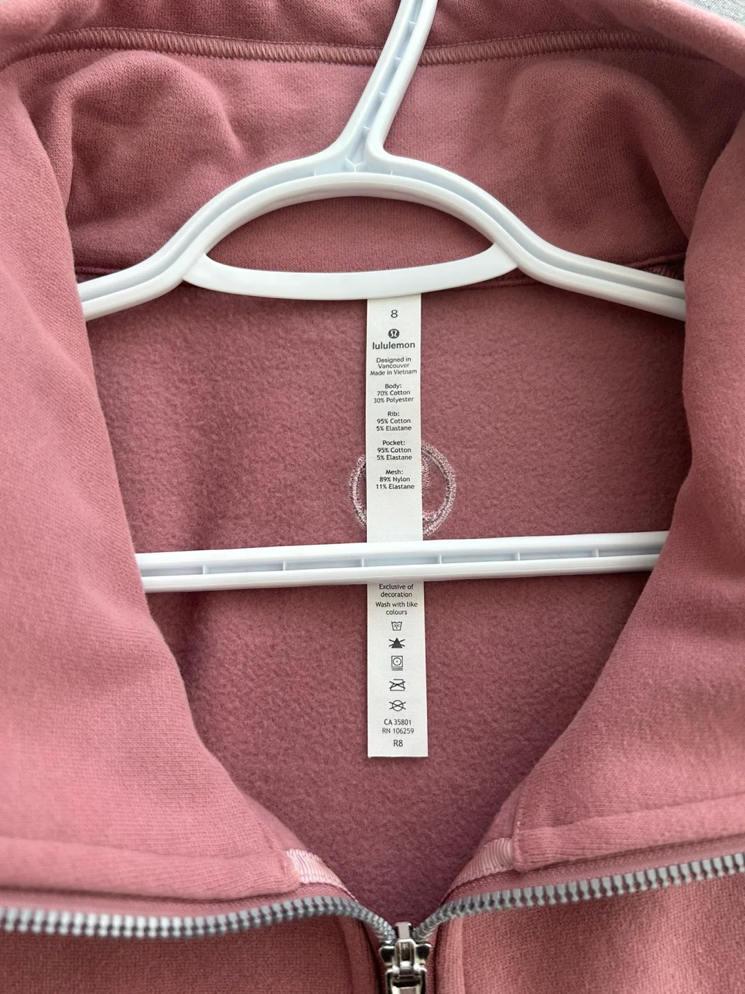 Lululemon Full Zip  Jacket - Size 8 image indicator(3)