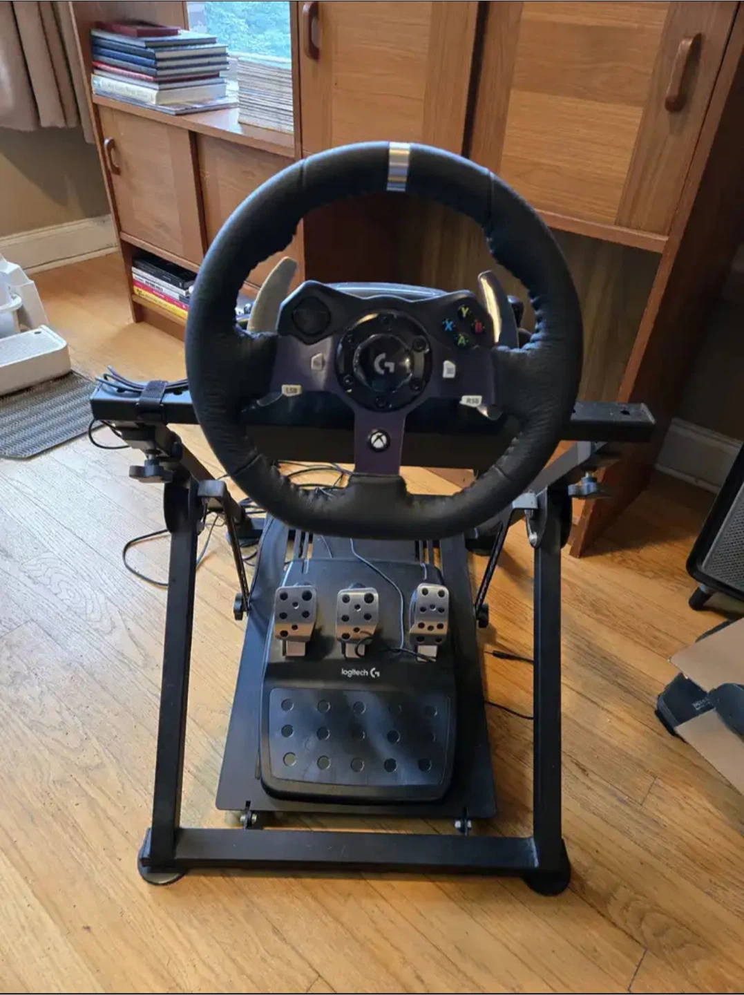 Logitech G920 Racing Wheel and Stand