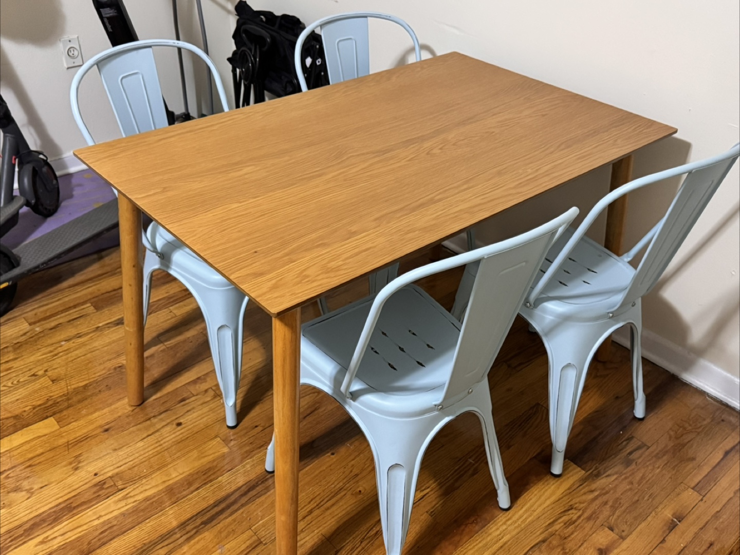 Dining Table with 4 Light Blue Chairs - photo 3
