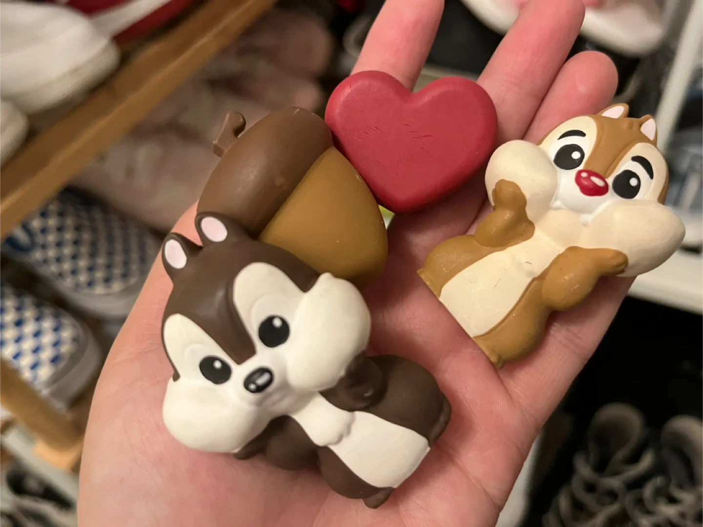 Chip and Dale car pendant image indicator(2)