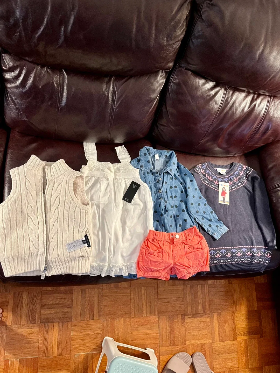 BUNDLE! Brand New GUESS White Dress & Rococo Sweater (Size 3T-5) thumbnail