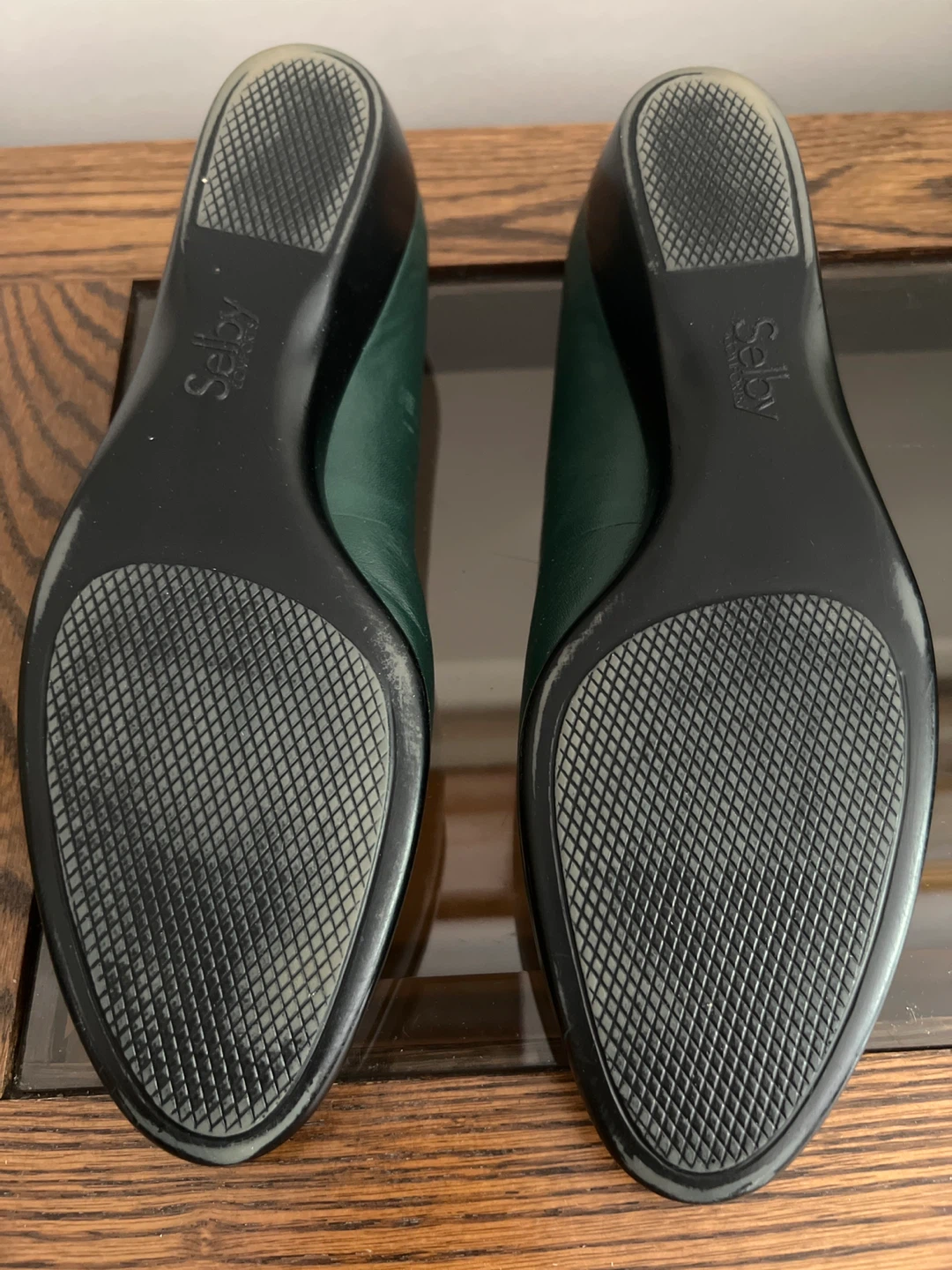 Selby Comfort Green Leather Flats shoes Size 8 1/2 - photo 2