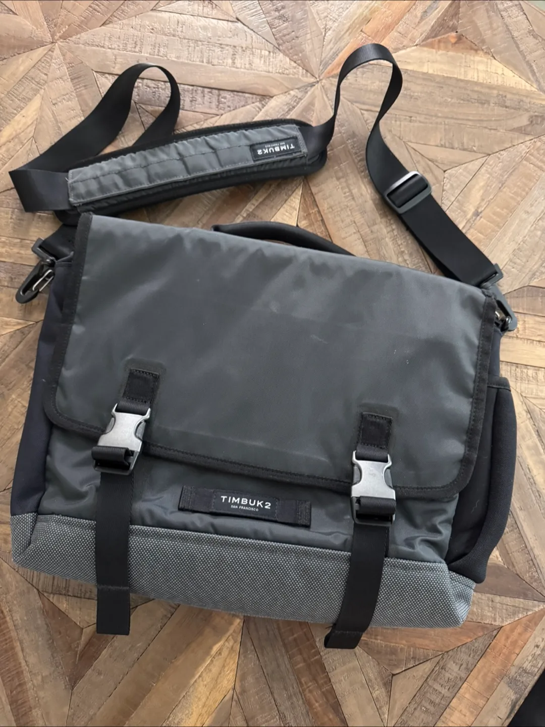 Timbuk2 Messenger Bag - Black/Grey thumbnail