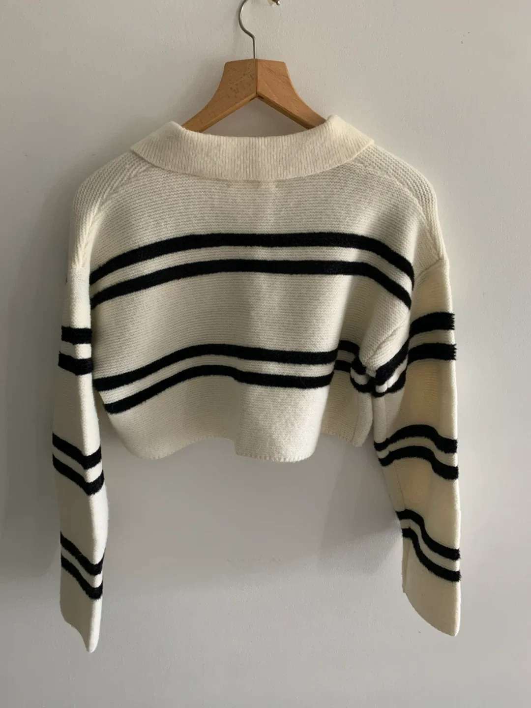 🦙Oak + Fort Sweater🦙 image indicator(2)
