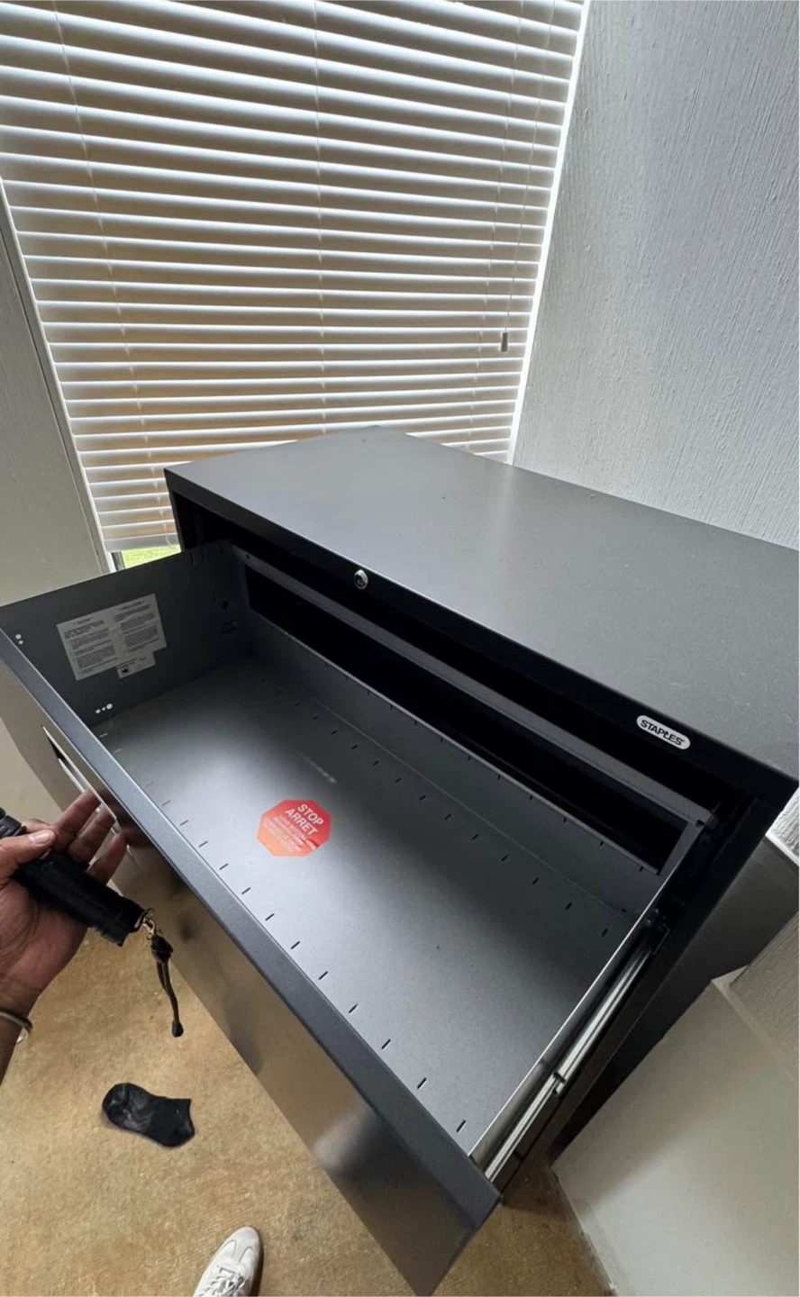 Staples Filing Cabinet - 4 Drawer - Black - photo 2