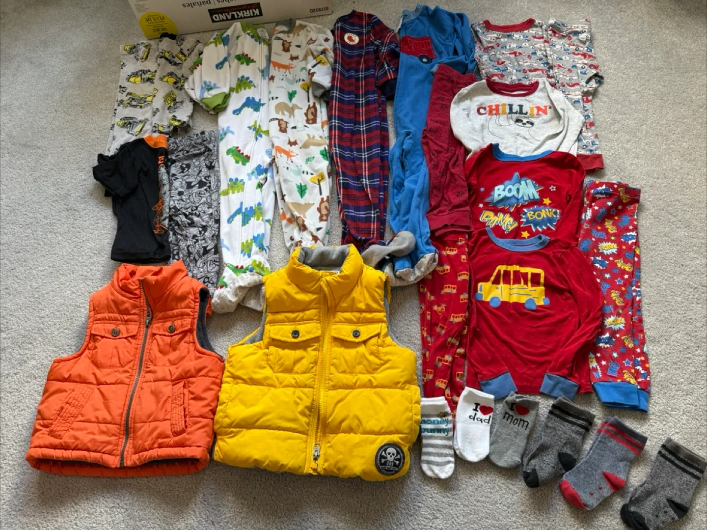 Huge Boys 3T Clothing Lot thumbnail
