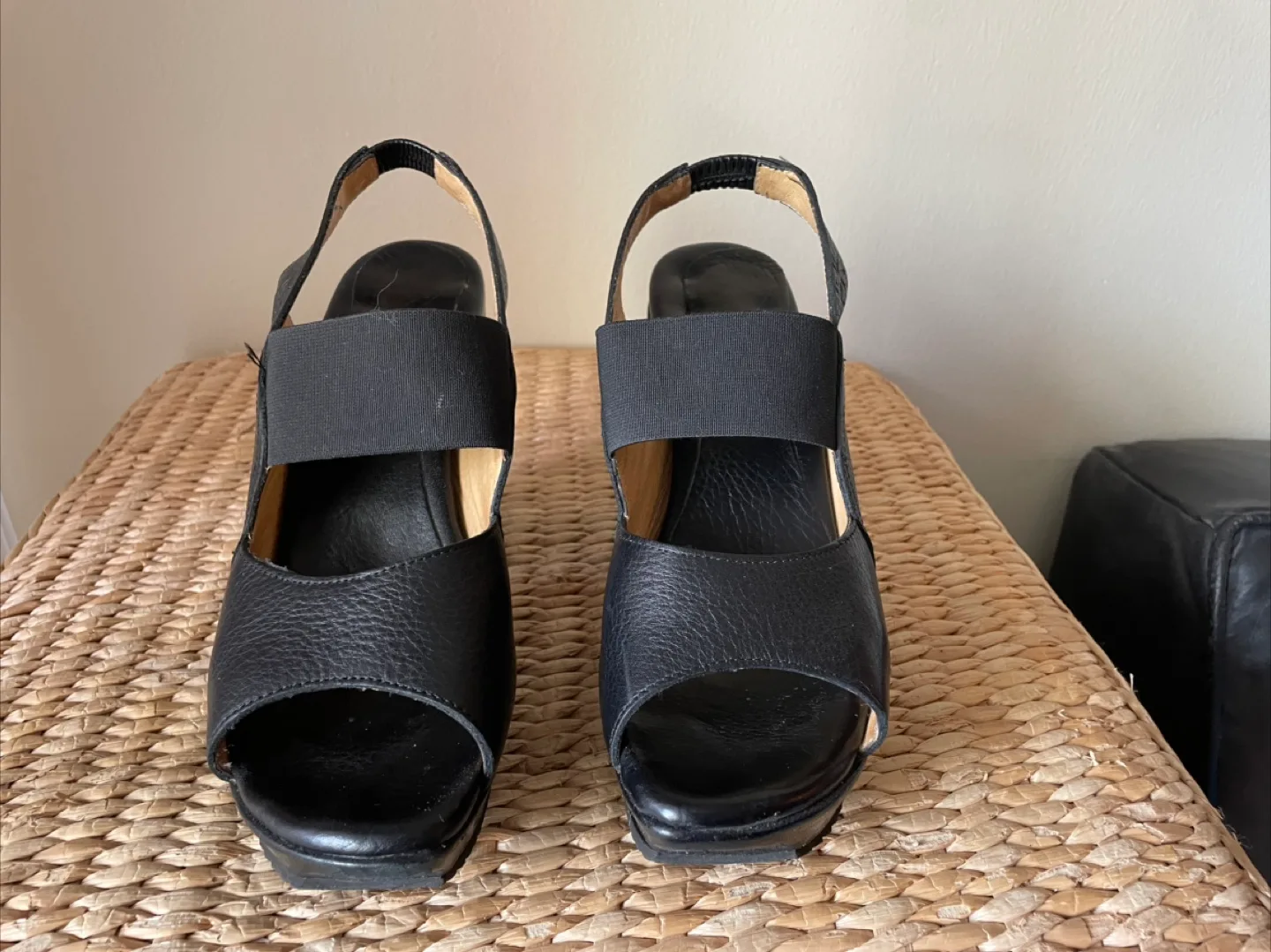 Fluevog Spur Ricasofty Black Heels - Size 8 image indicator(2)