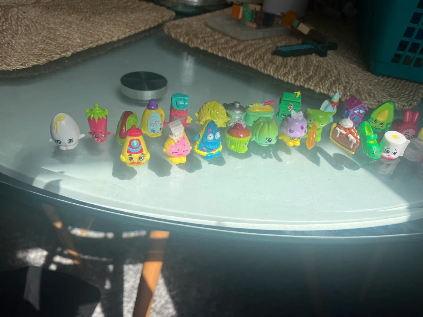 Shopkins Figures Lot image indicator(2)