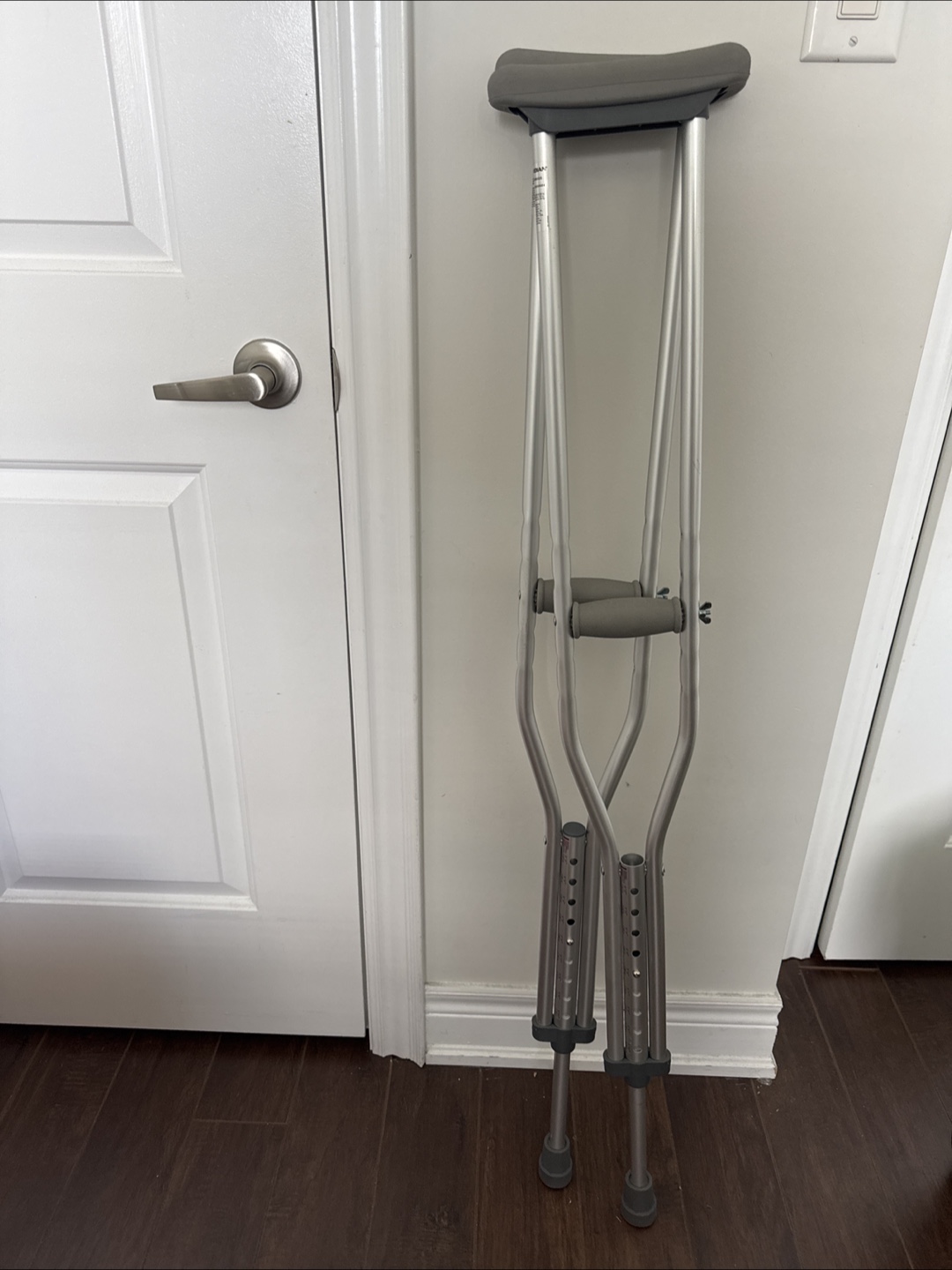 Guardian Adjustable Crutches