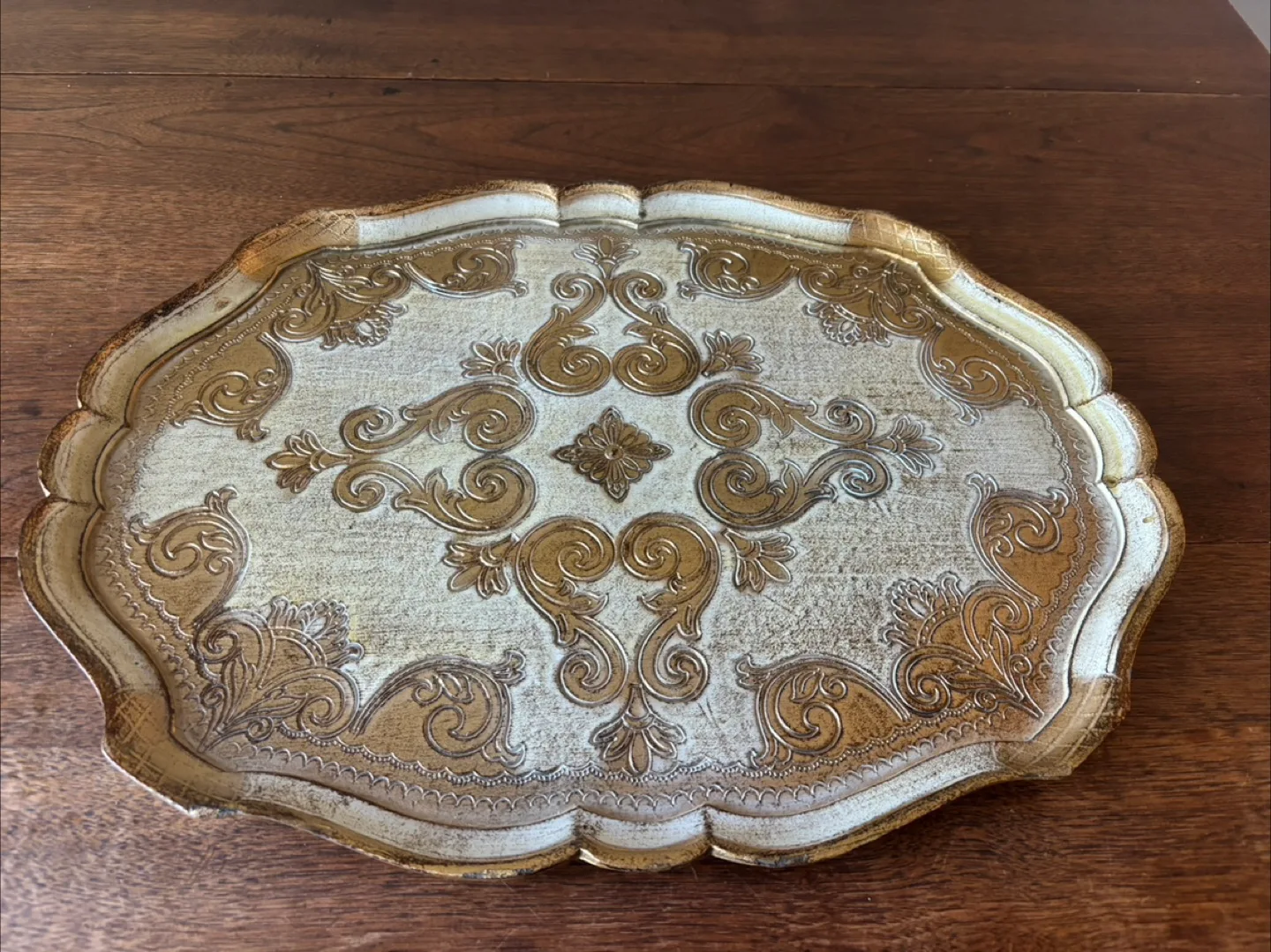 Vintage Florentine tray made in Florence Italy image indicator(2)