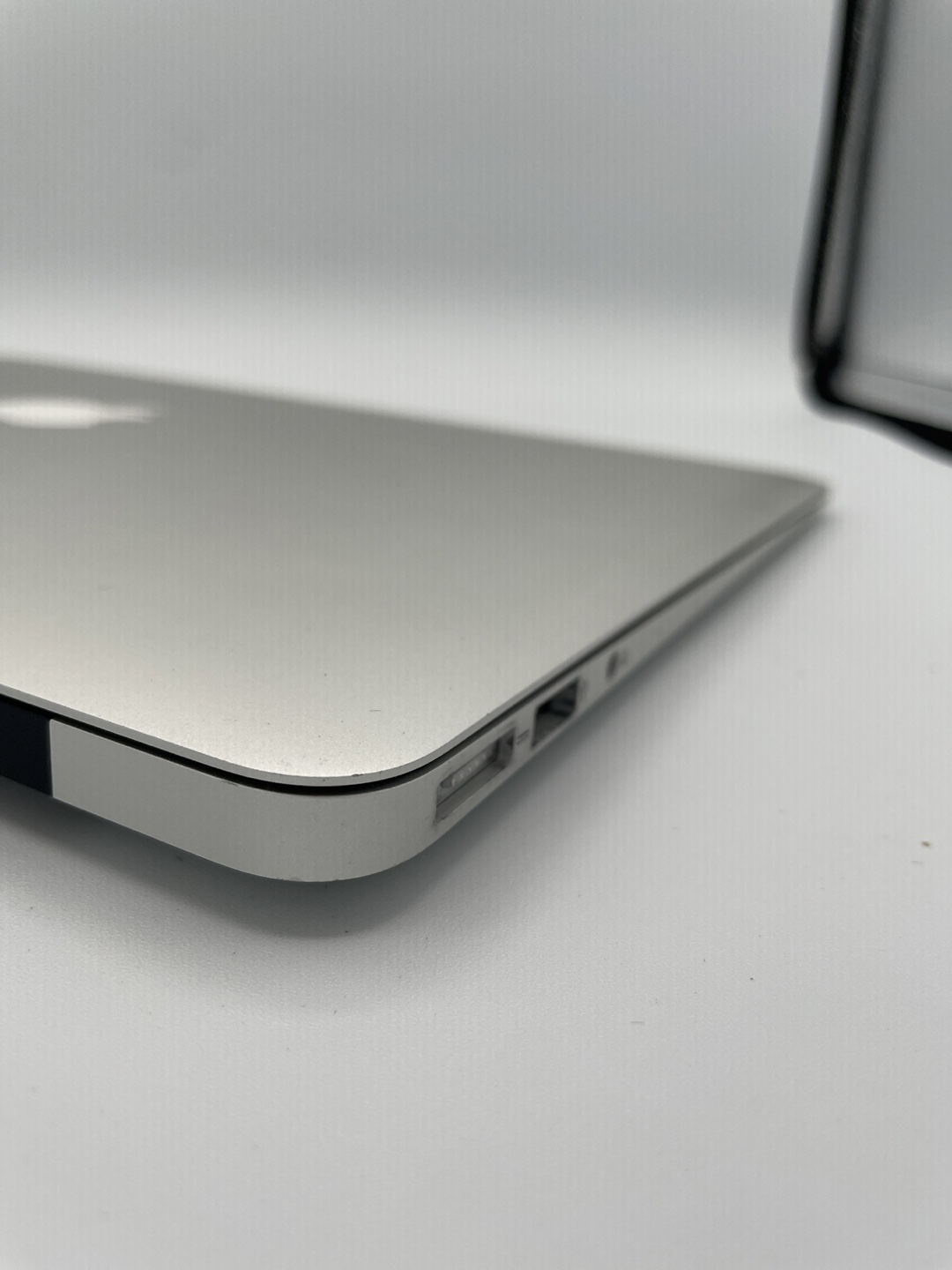 MacBook Air 13” 1.6GHz 8GB RAM 128GB SSD - photo 5