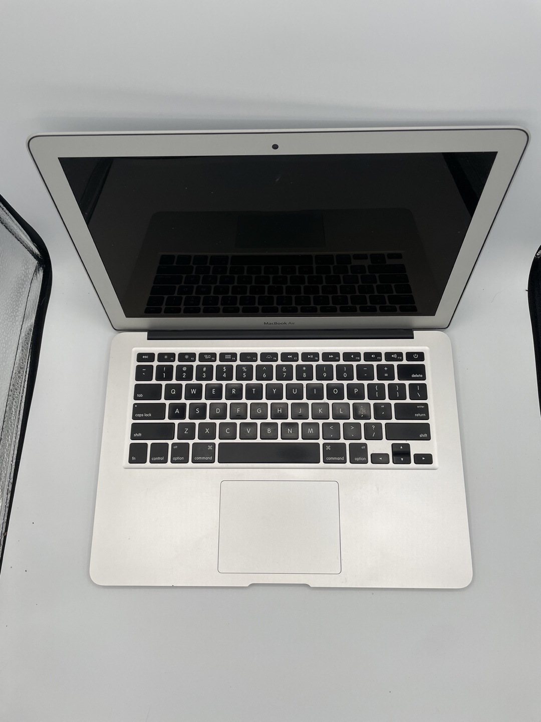 MacBook Air 13” 1.6GHz 8GB RAM 128GB SSD - photo 2