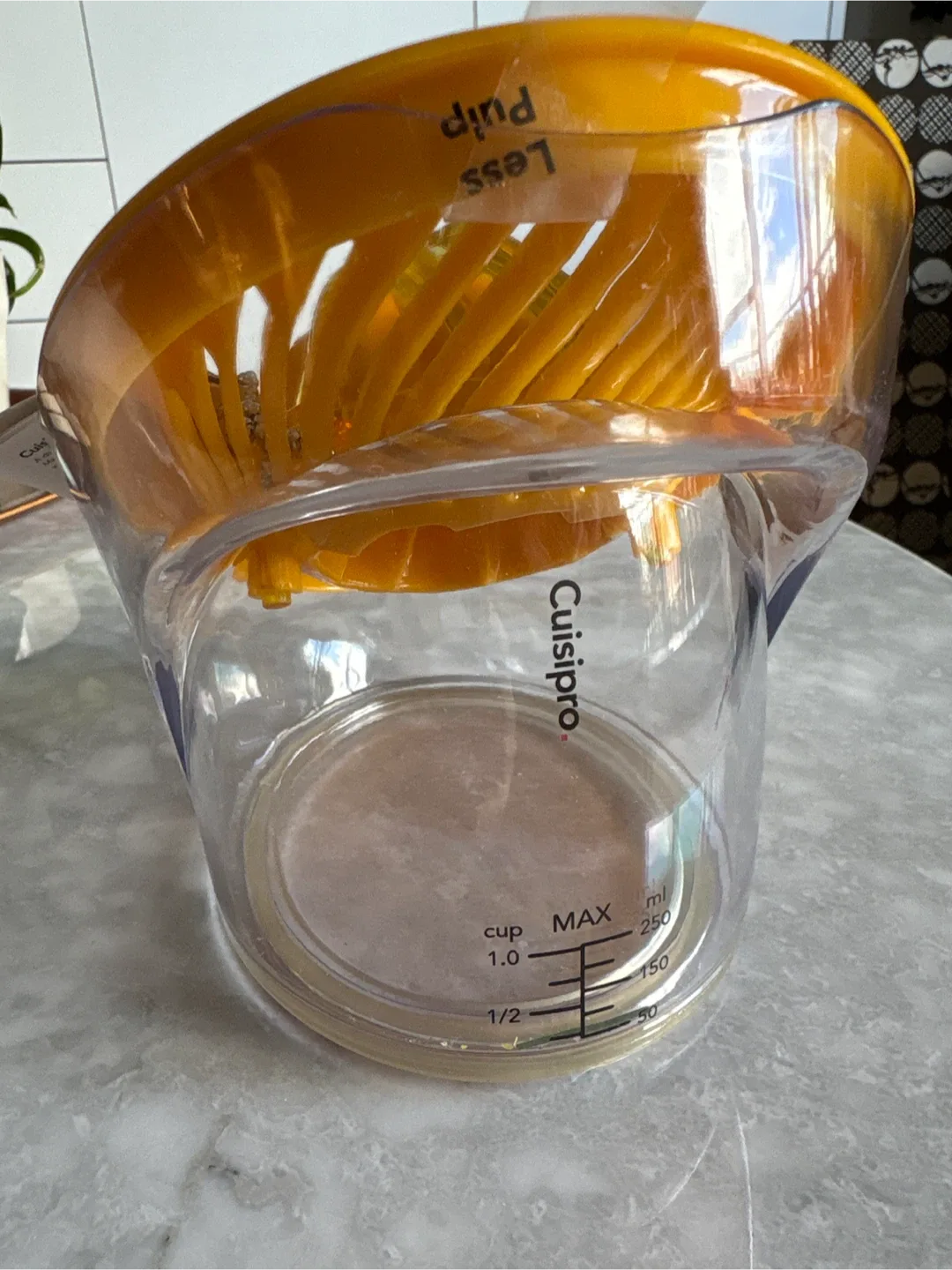 Cuisipro Citrus Juicer - Yellow image indicator(2)