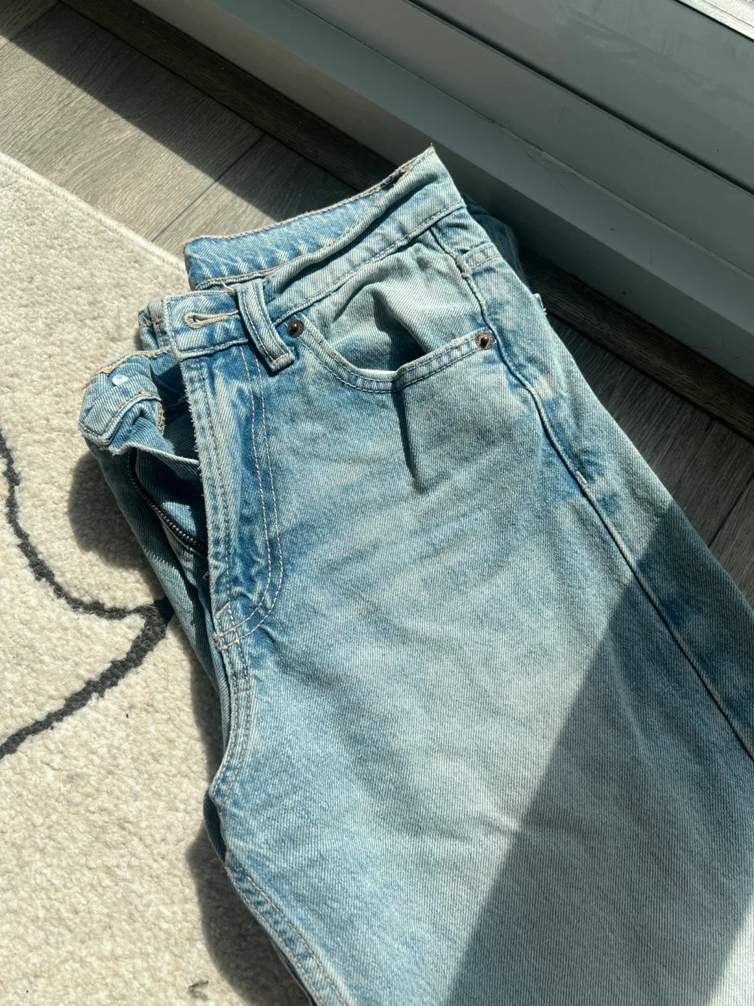 Zara Jeans - Size 0 (USA 0, EUR 32) thumbnail