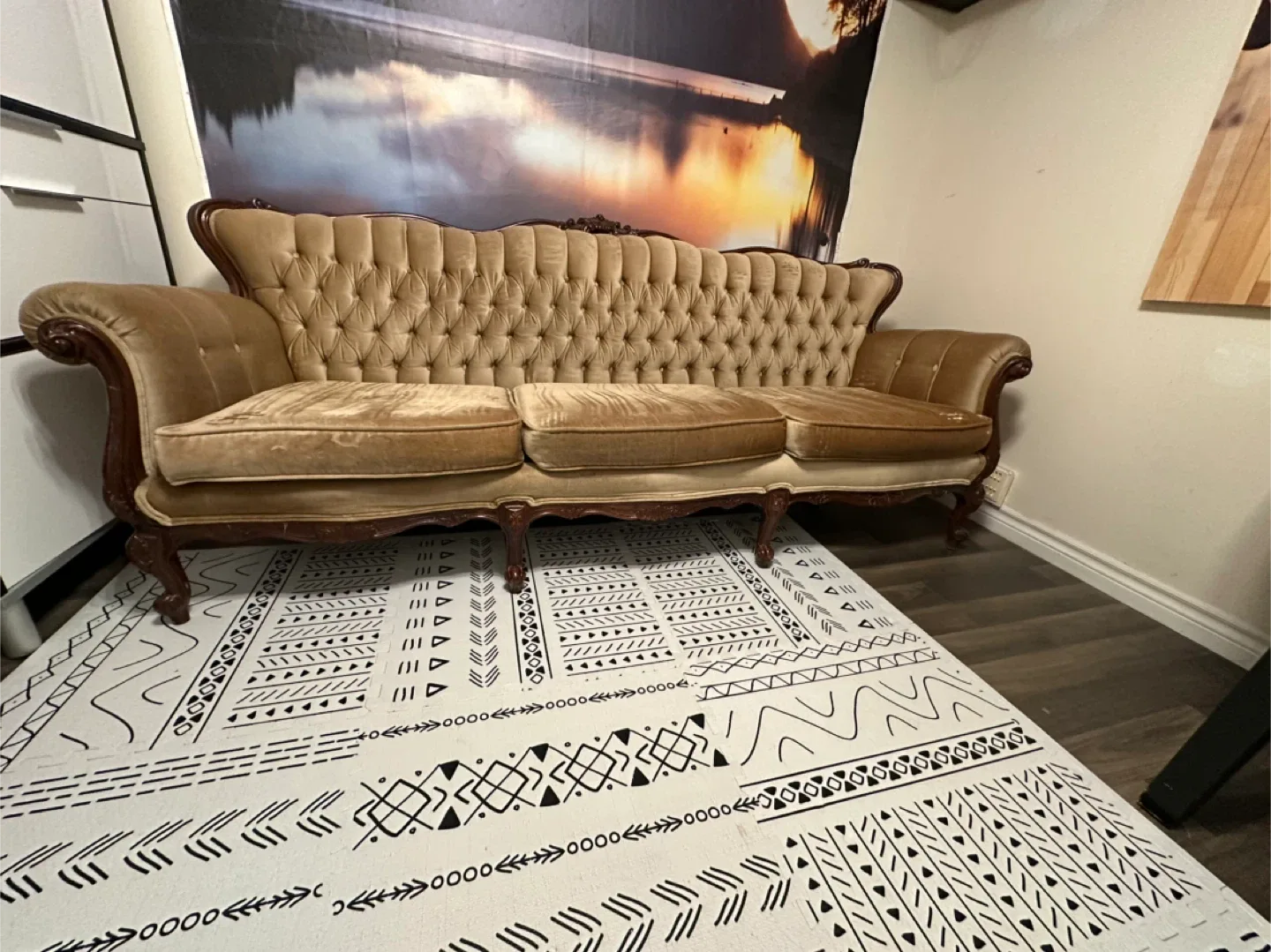 Vintage Tufted Sofa thumbnail