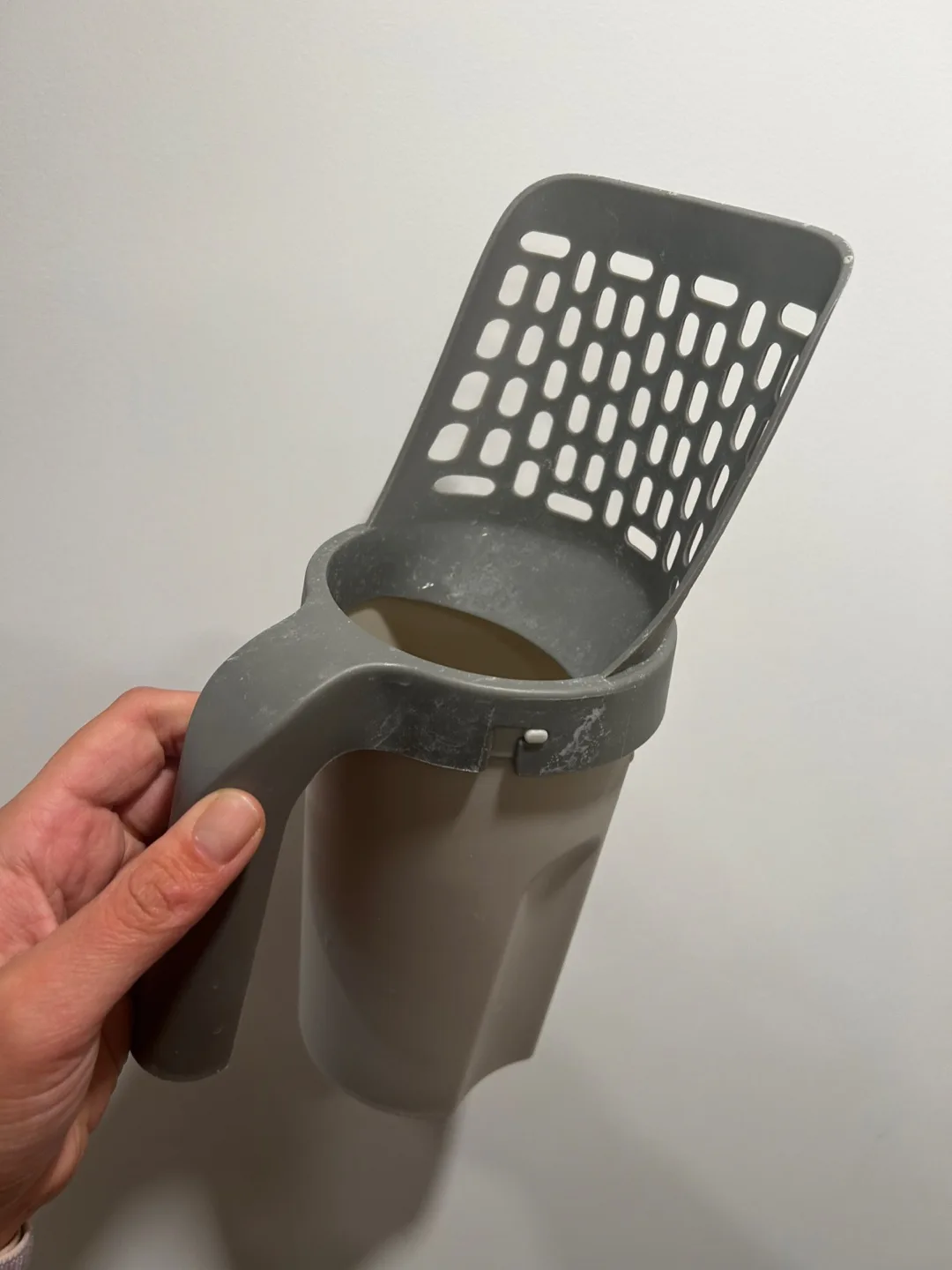 Cat Litter Scoop thumbnail