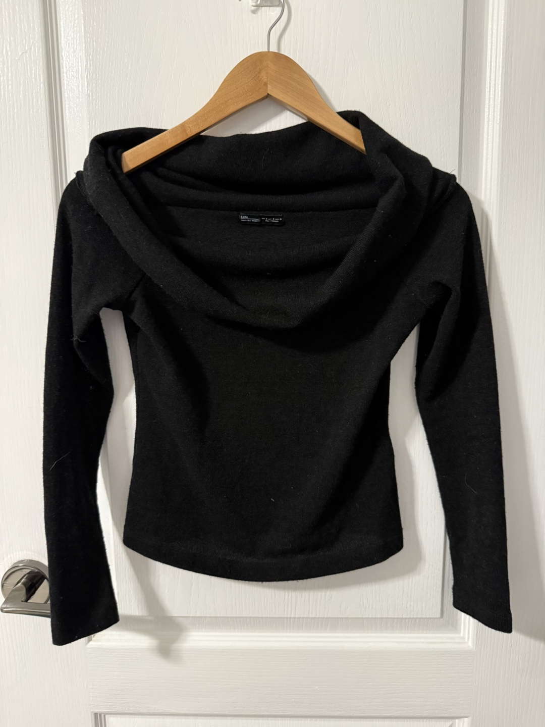 Zara off shoulder Black Sweater - Size S