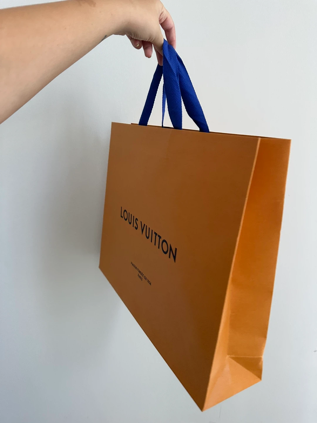 1 Louis Vuitton Shopping Bag - photo 3