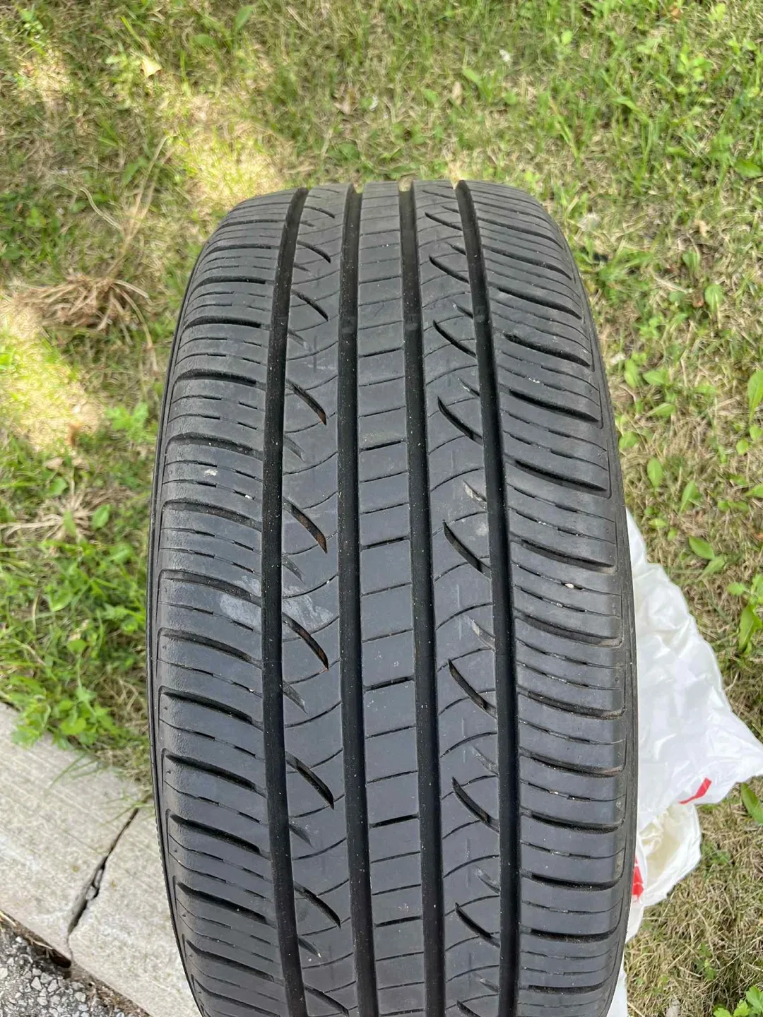 Nexen Classe Premiere CP671 Tire P235/45R18 thumbnail