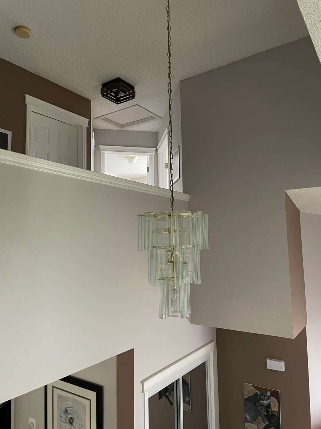 Variety of light fixtures - photo 3