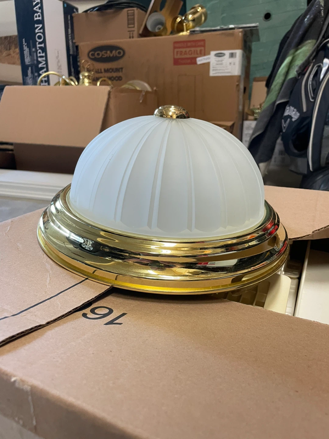 Variety of light fixtures - photo 4