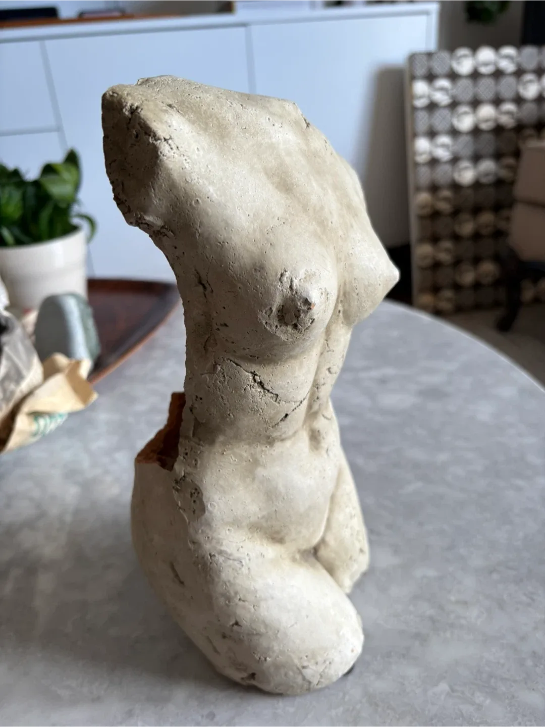 Bust sculpture or Planter image indicator(3)