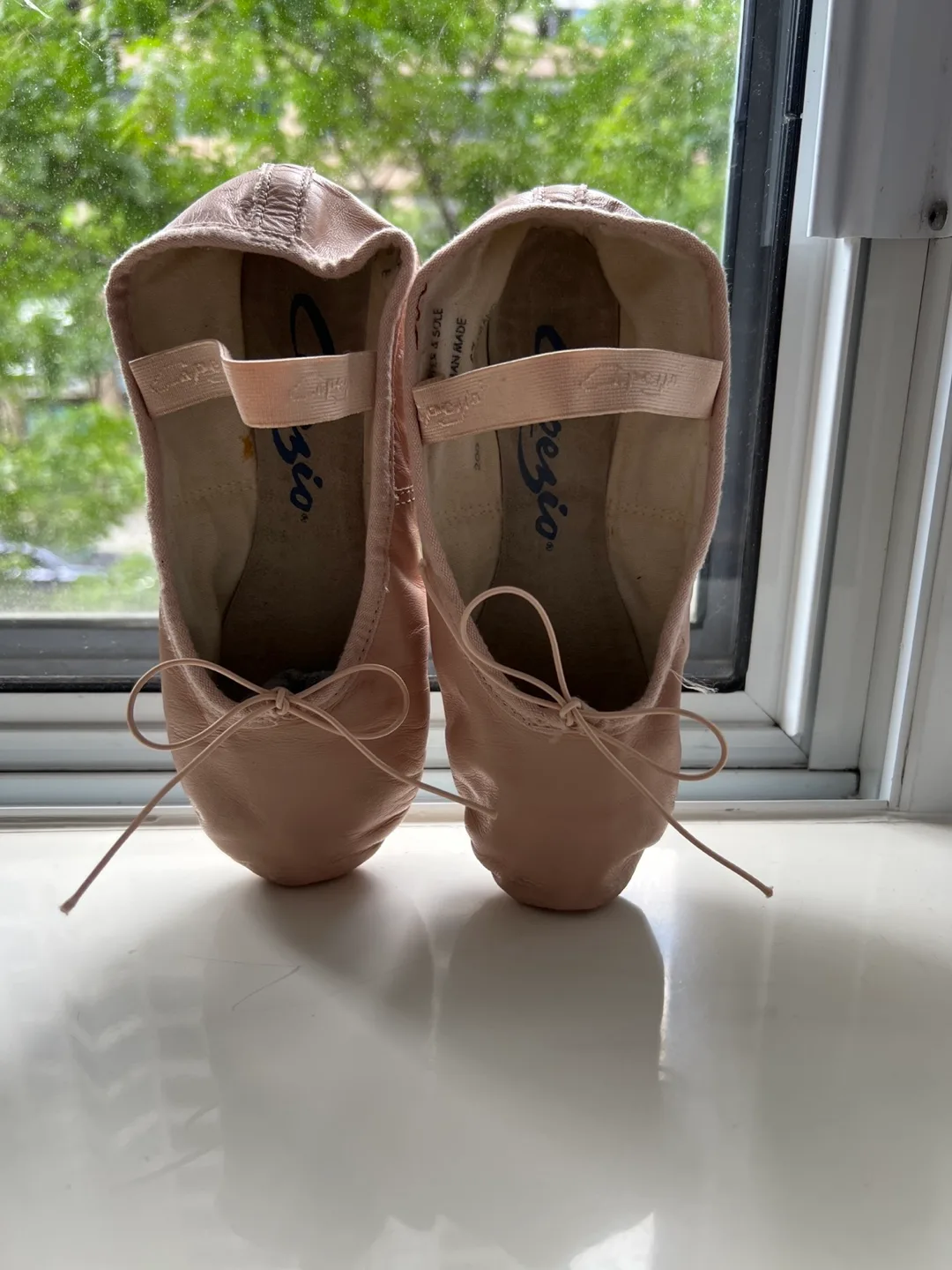 Capezio Teknik Ballet Shoes - Size 3E image indicator(3)