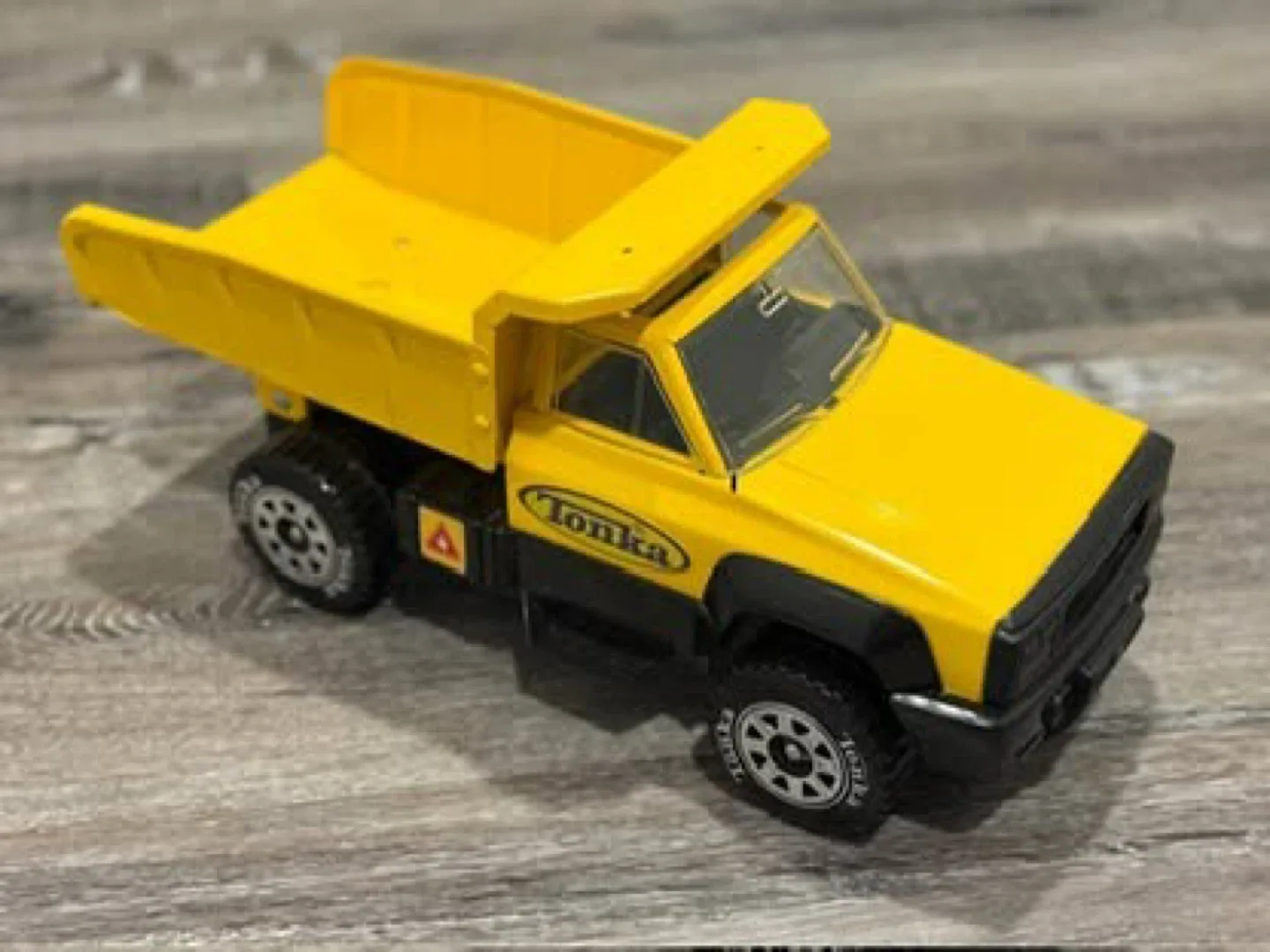 Tonka Yellow Dump Truck thumbnail