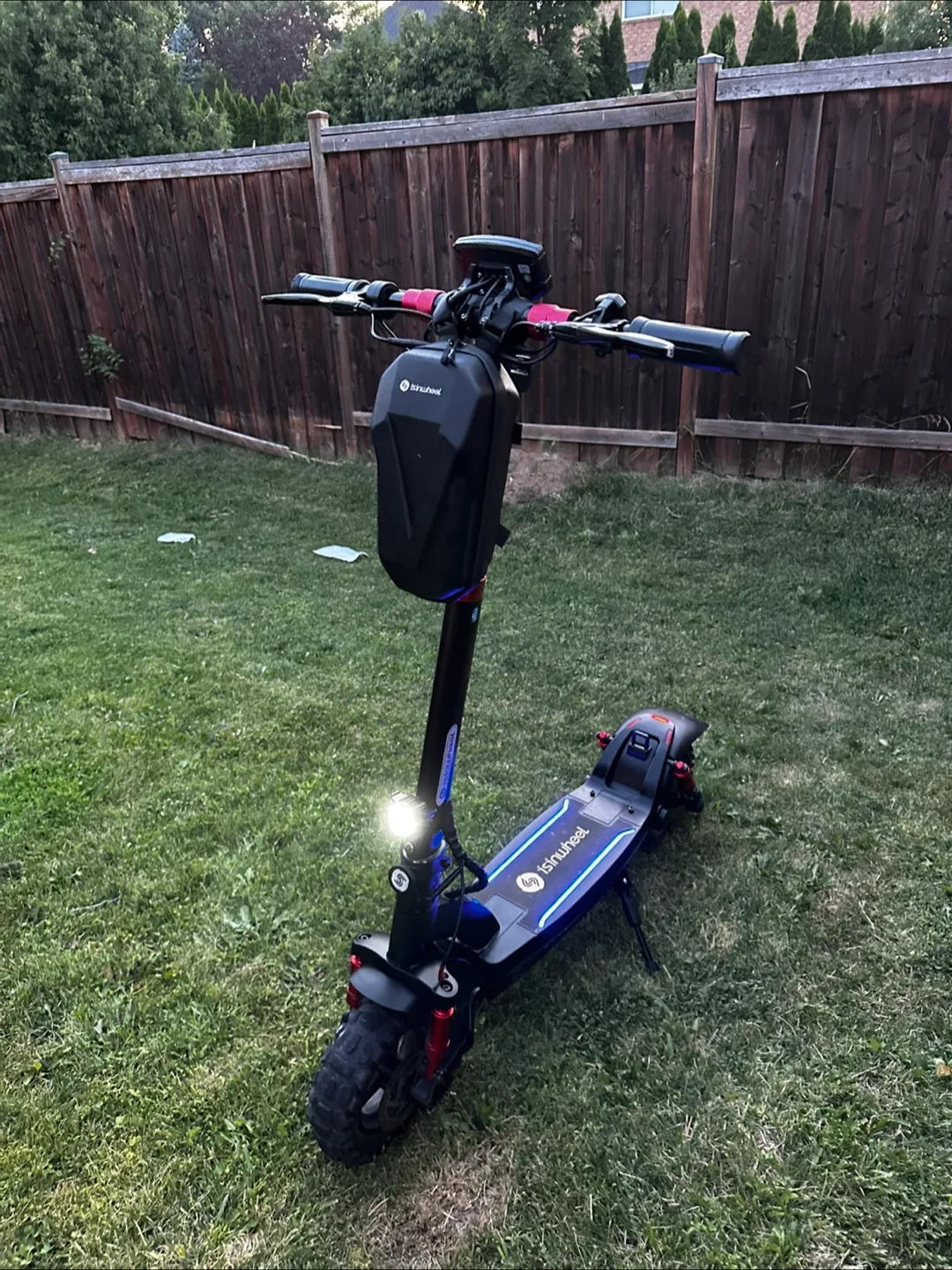 🔥 Isinwheel GT2 Electric Scooter – 45Km/h | Like New image indicator(7)