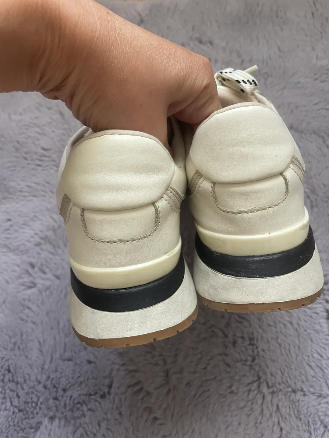 Zara Sneakers, Size 7.5 image indicator(3)