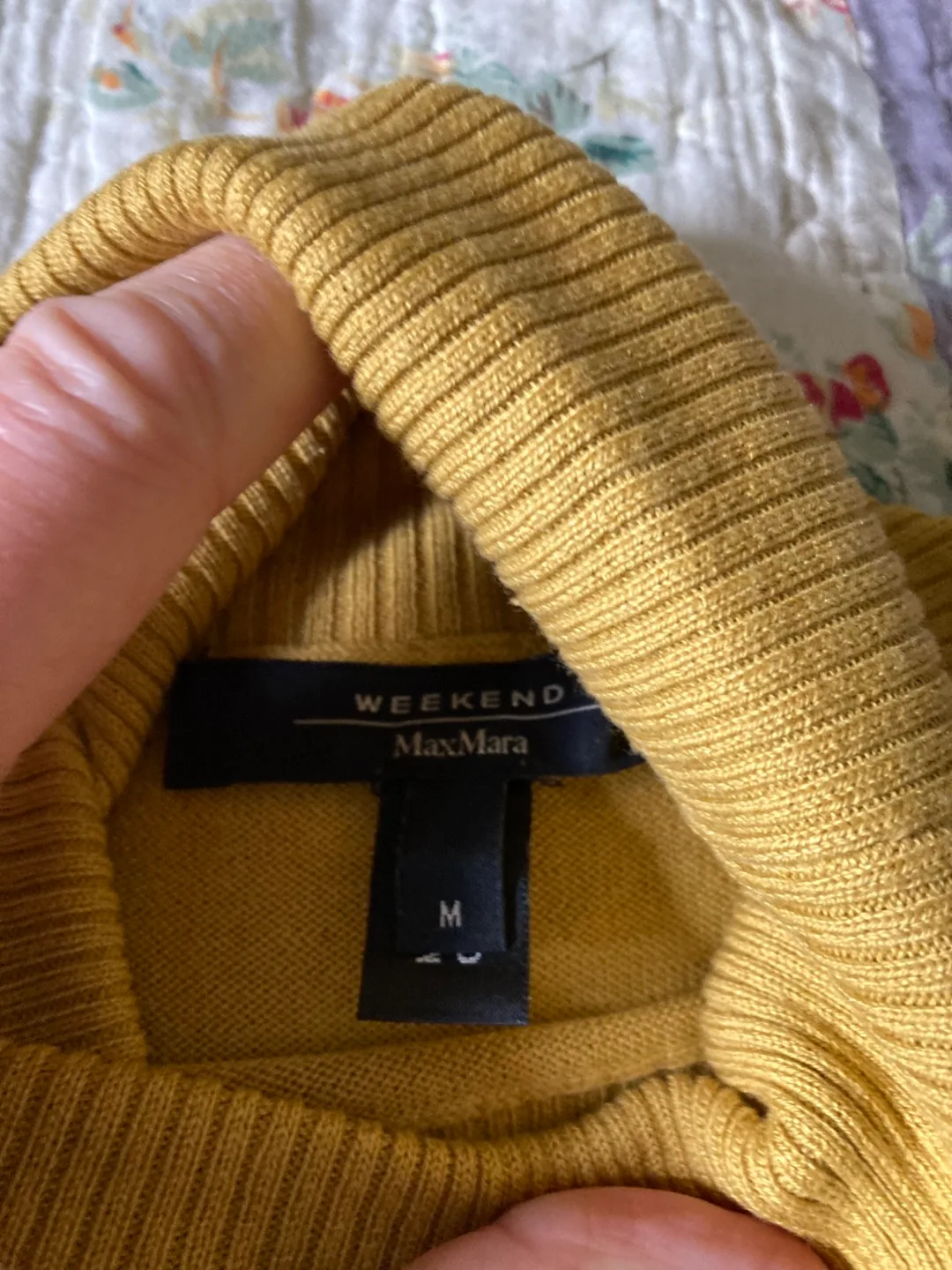 Weekend MaxMara Silk Turtleneck - Size Medium image indicator(3)