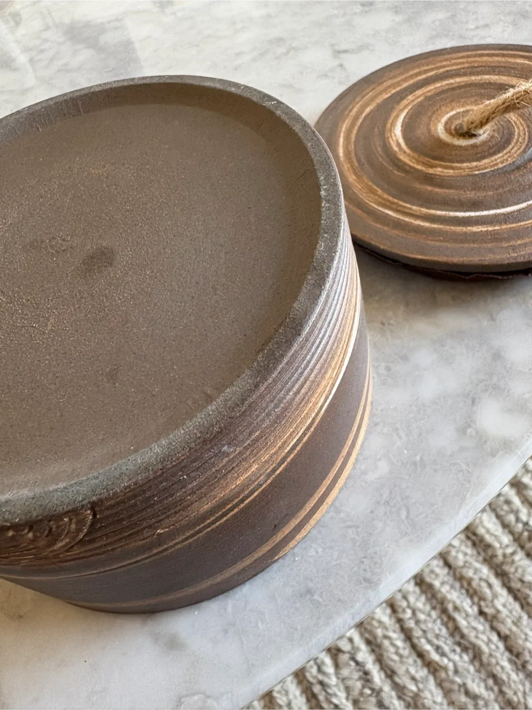 Brown Ceramic Lidded Pot image indicator(3)