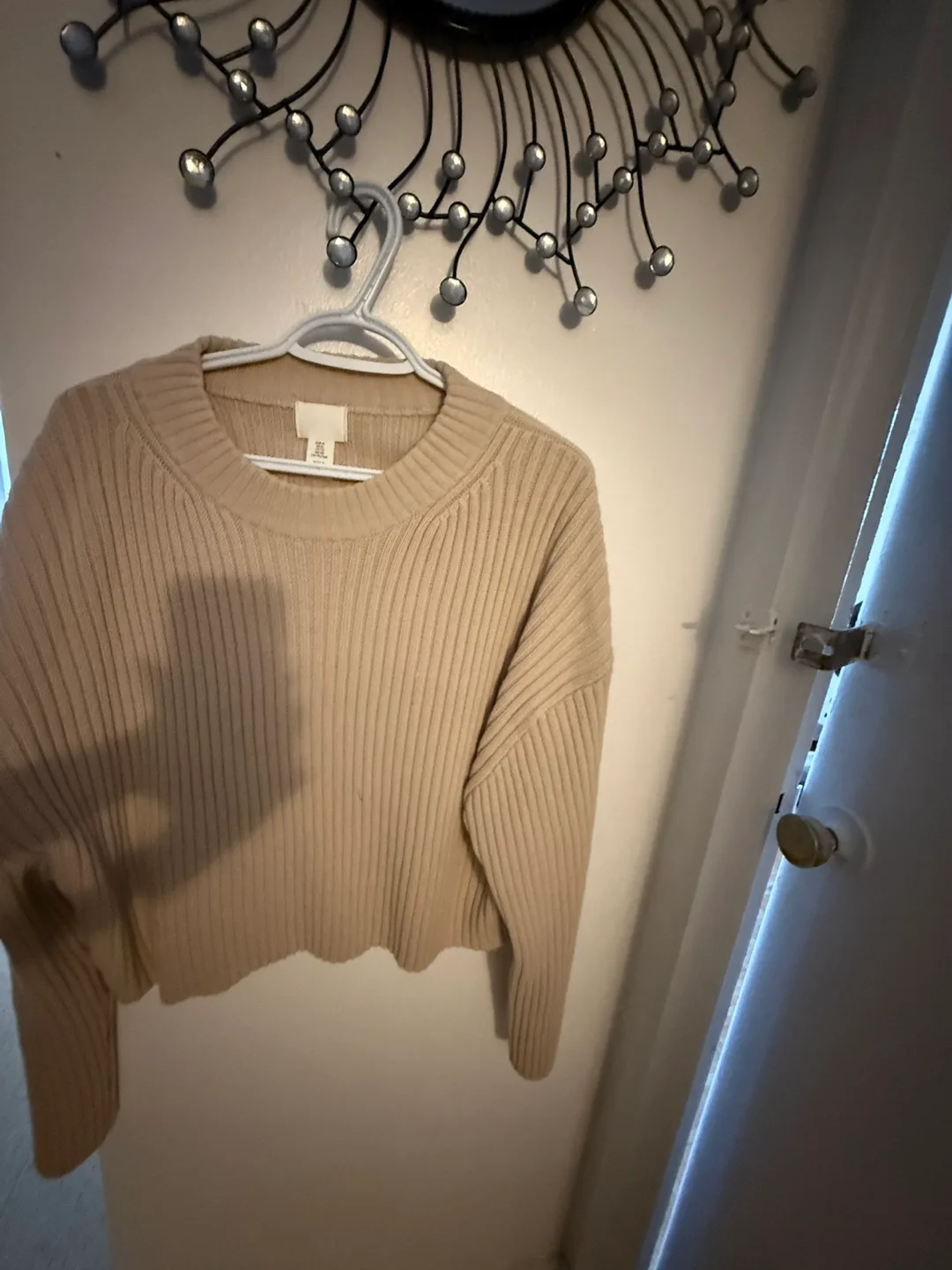 H&M Beige XL Sweater thumbnail