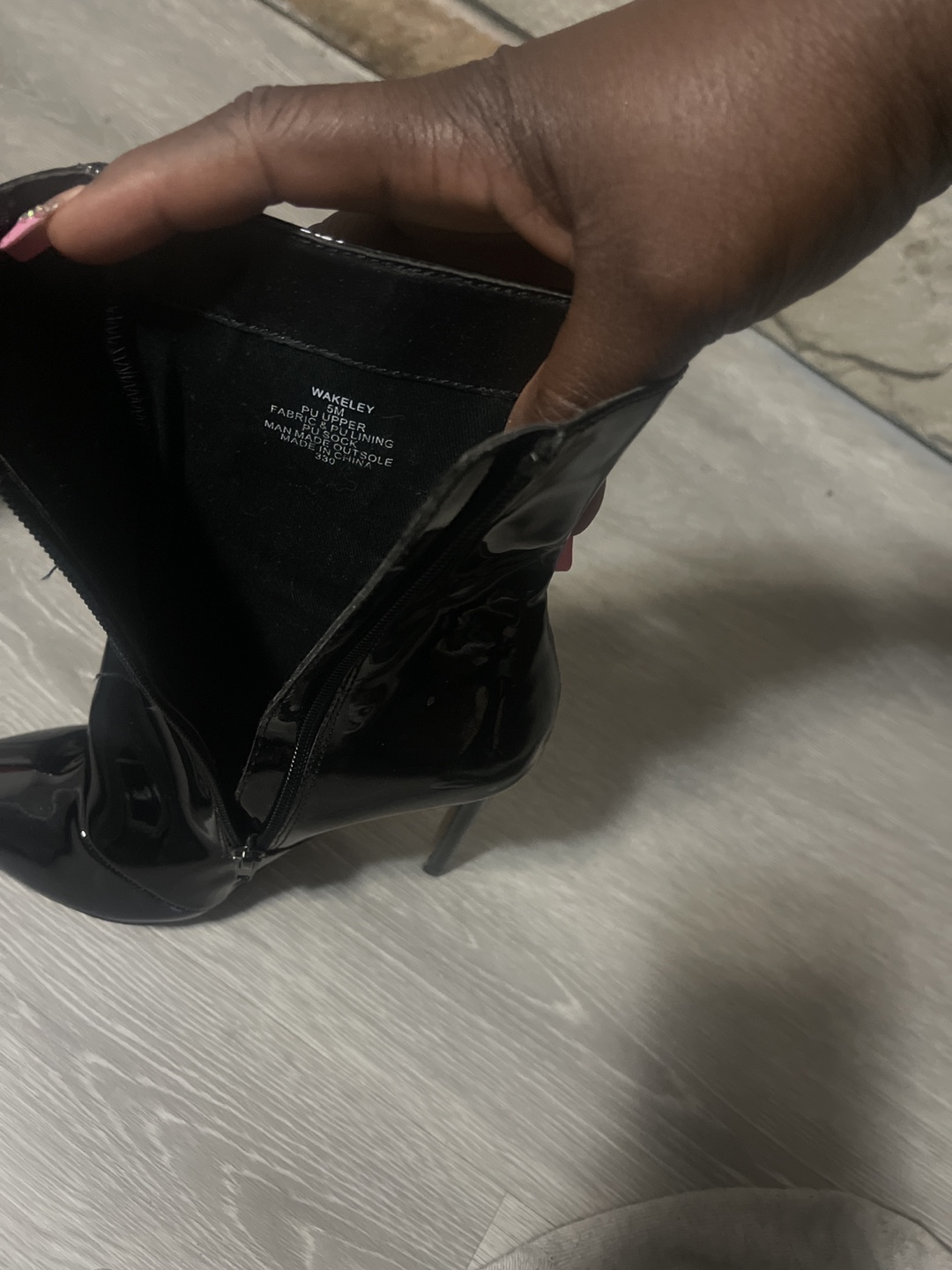 Steve Madden Wakeley Black Patent Booties Size 9 - photo 2