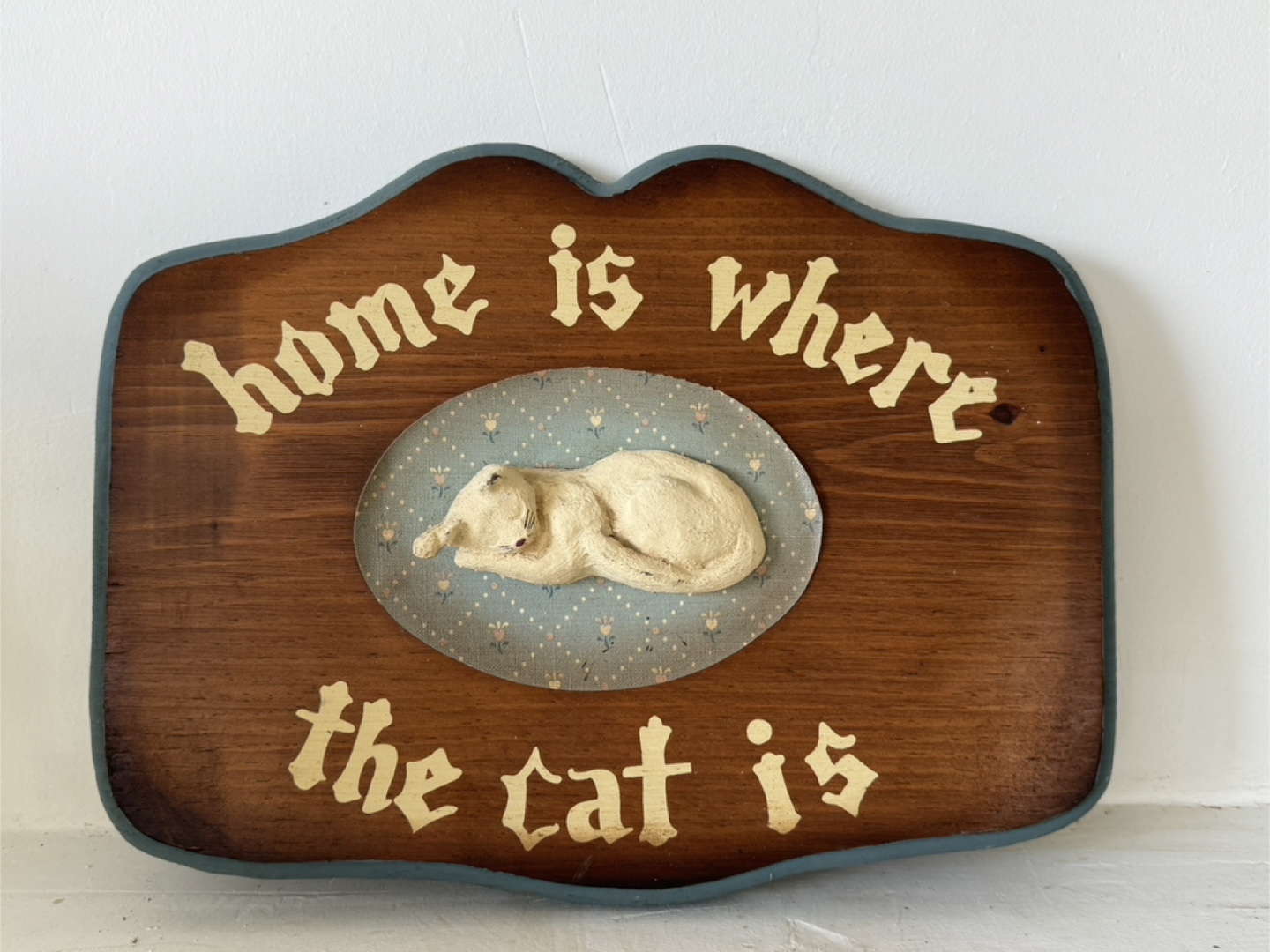Vintage wooden cat wall decor