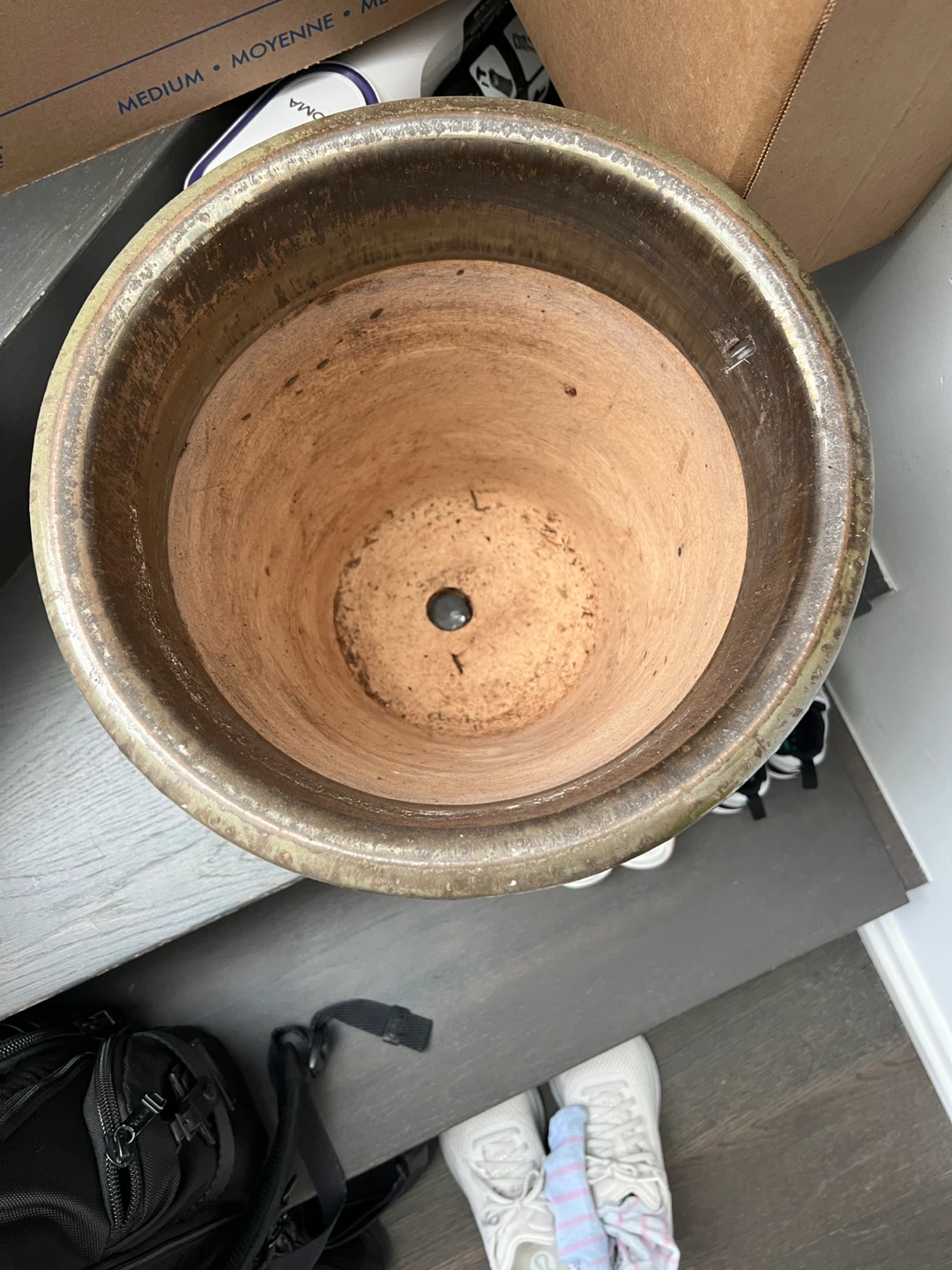 Large Ceramic Planter with Saucer - photo 2