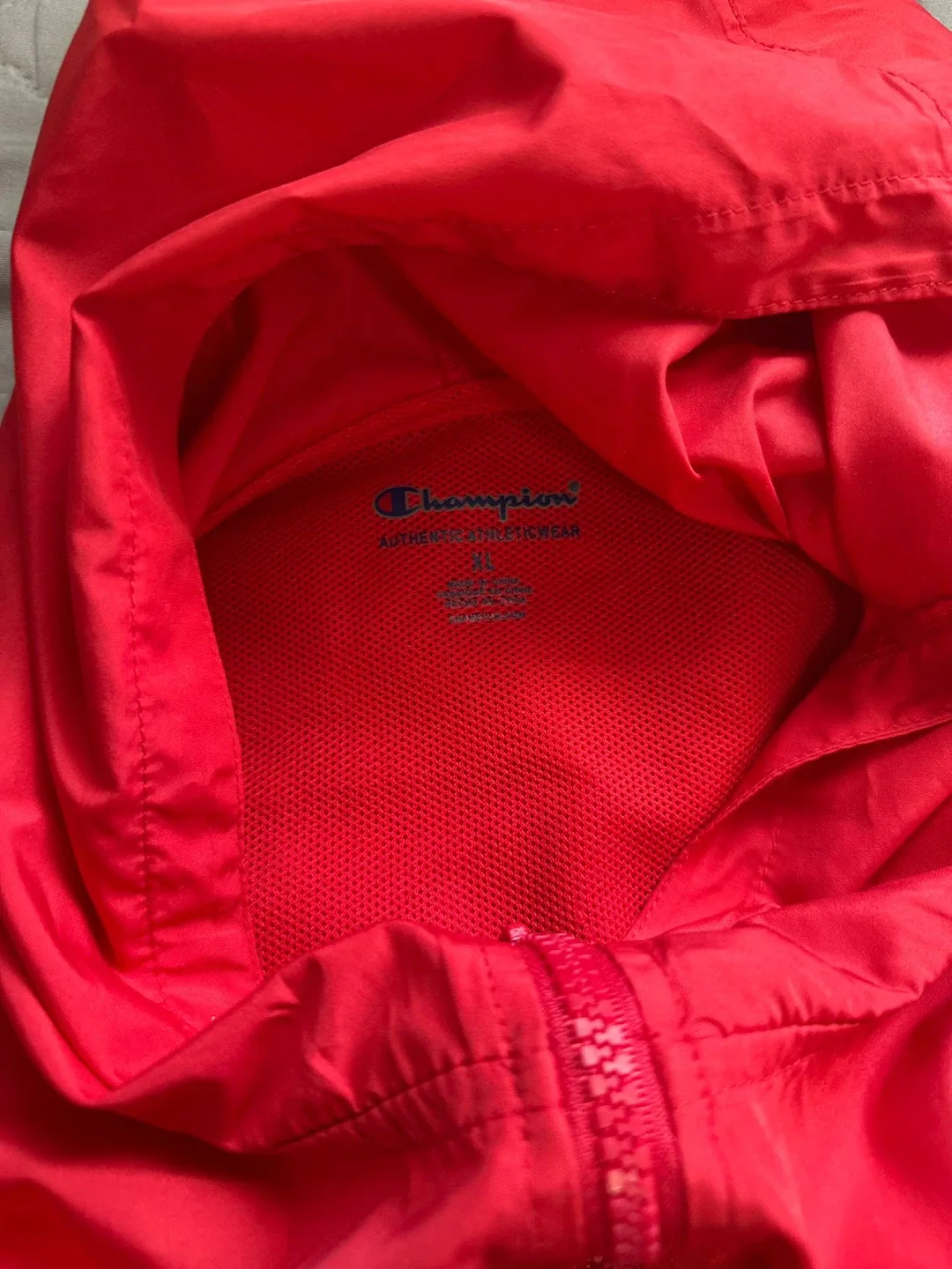 Champion Red & Black Windbreaker Jacket - Size XL image indicator(3)