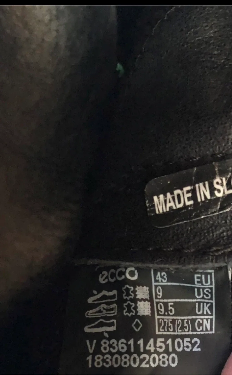 Ecco Men's Black Leather Sneakers - Size 9 US image indicator(4)